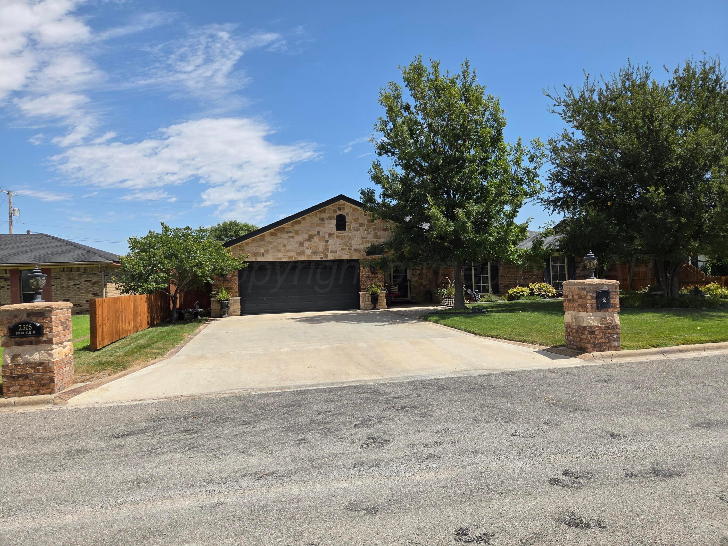 2305 S Elm Street Property Photo 53