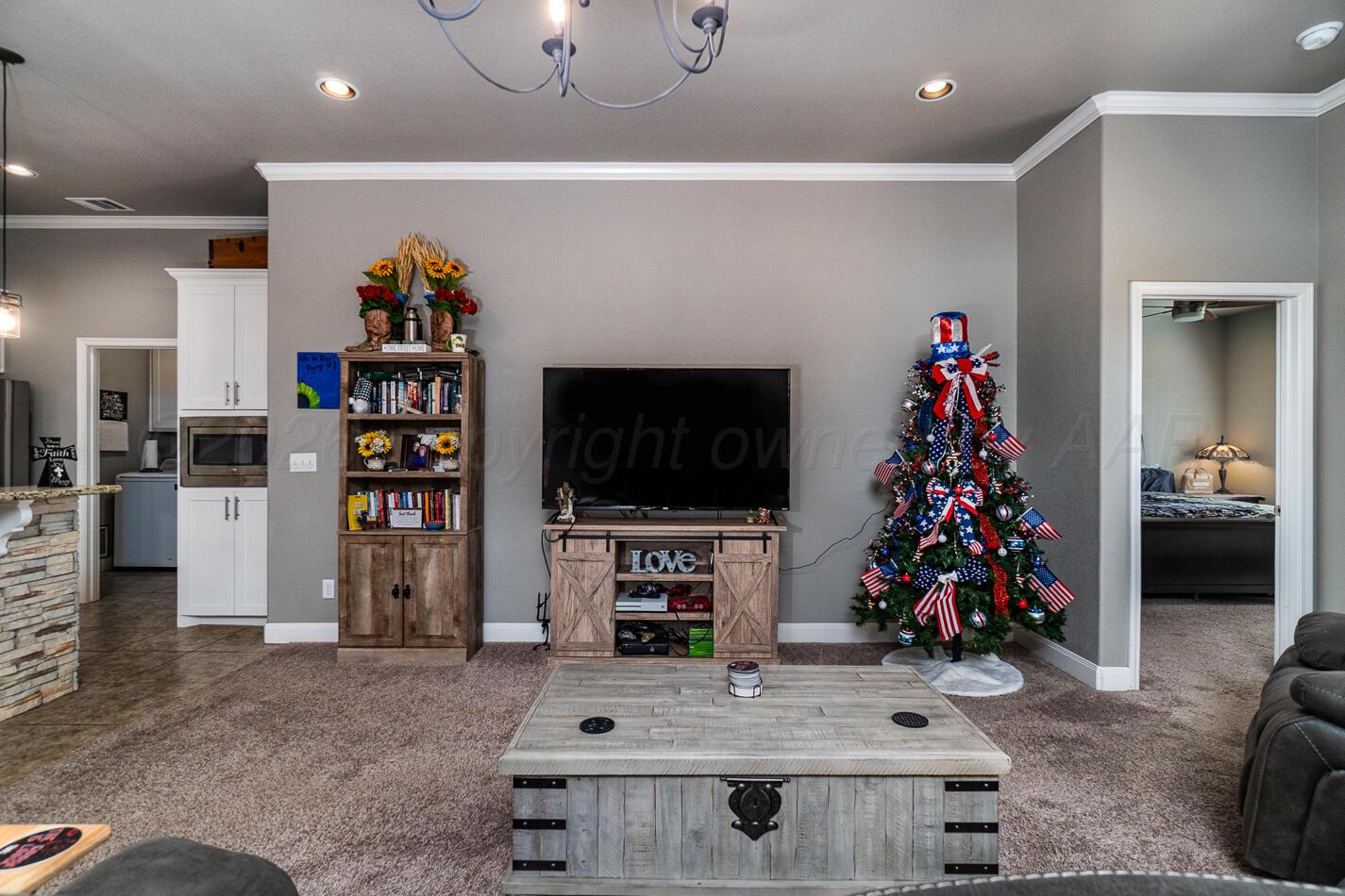 7400 Beeson Property Photo 4