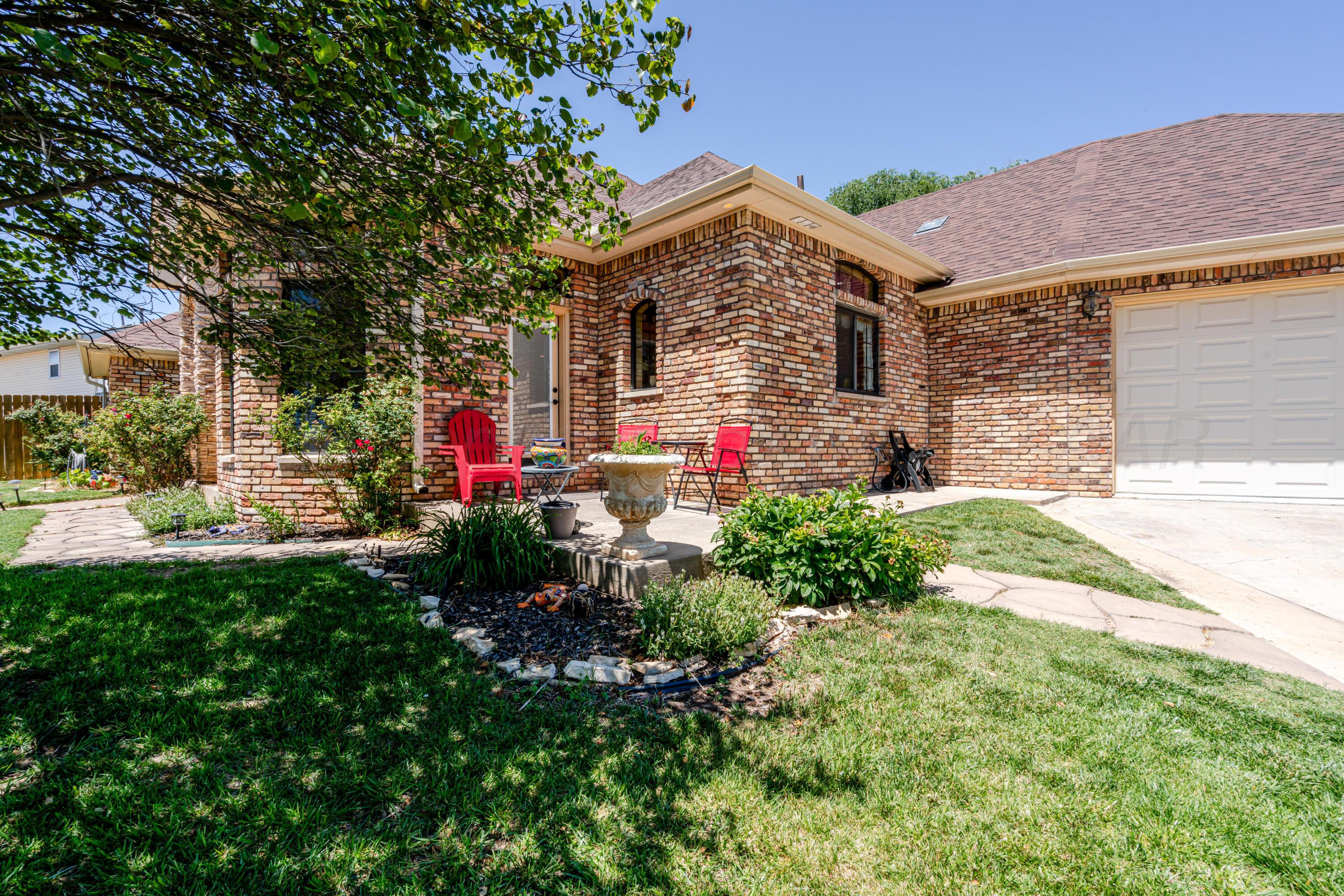 33 Canyon Rim Drive Property Photo 3
