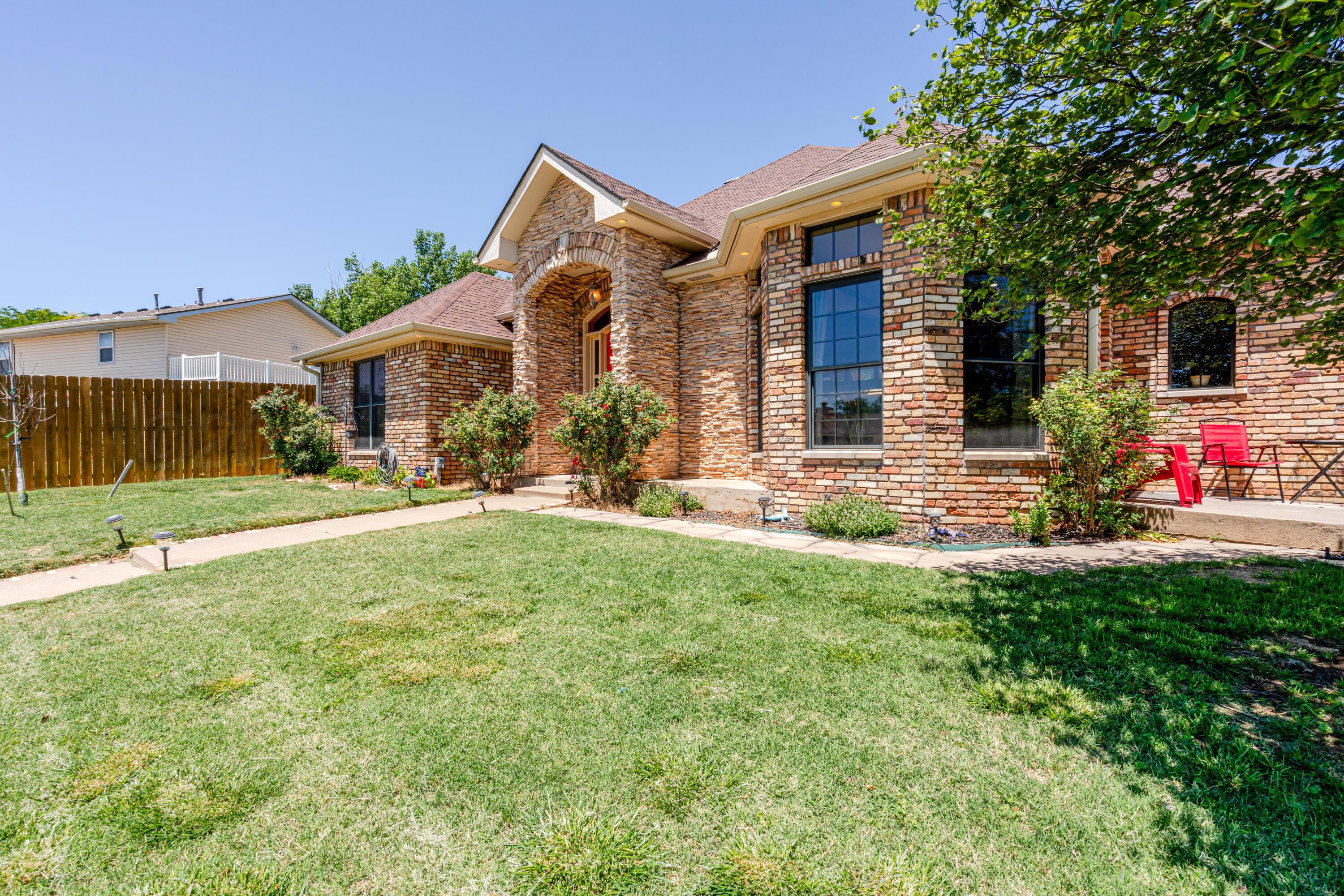 33 Canyon Rim Drive Property Photo 4