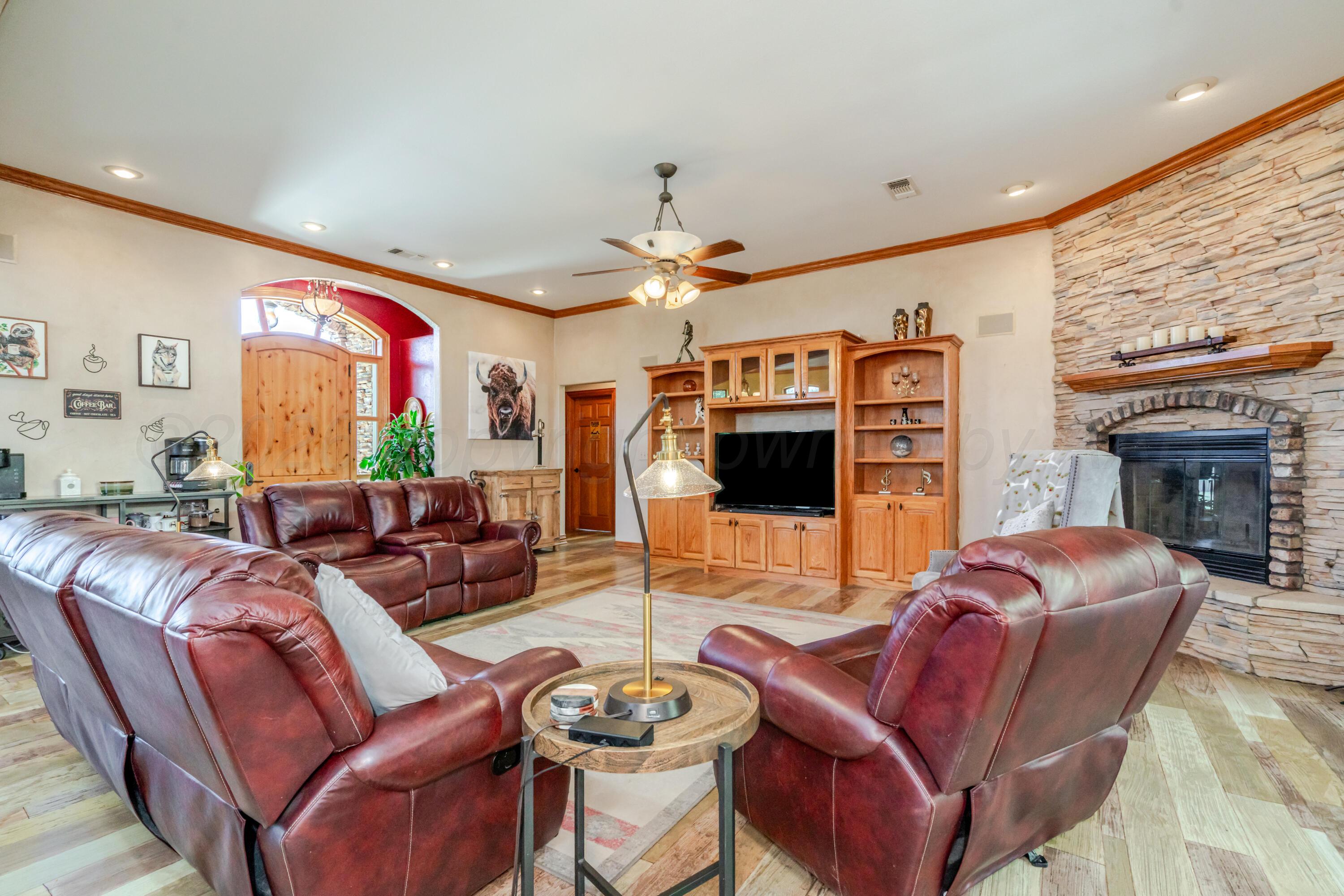 33 Canyon Rim Drive Property Photo 6
