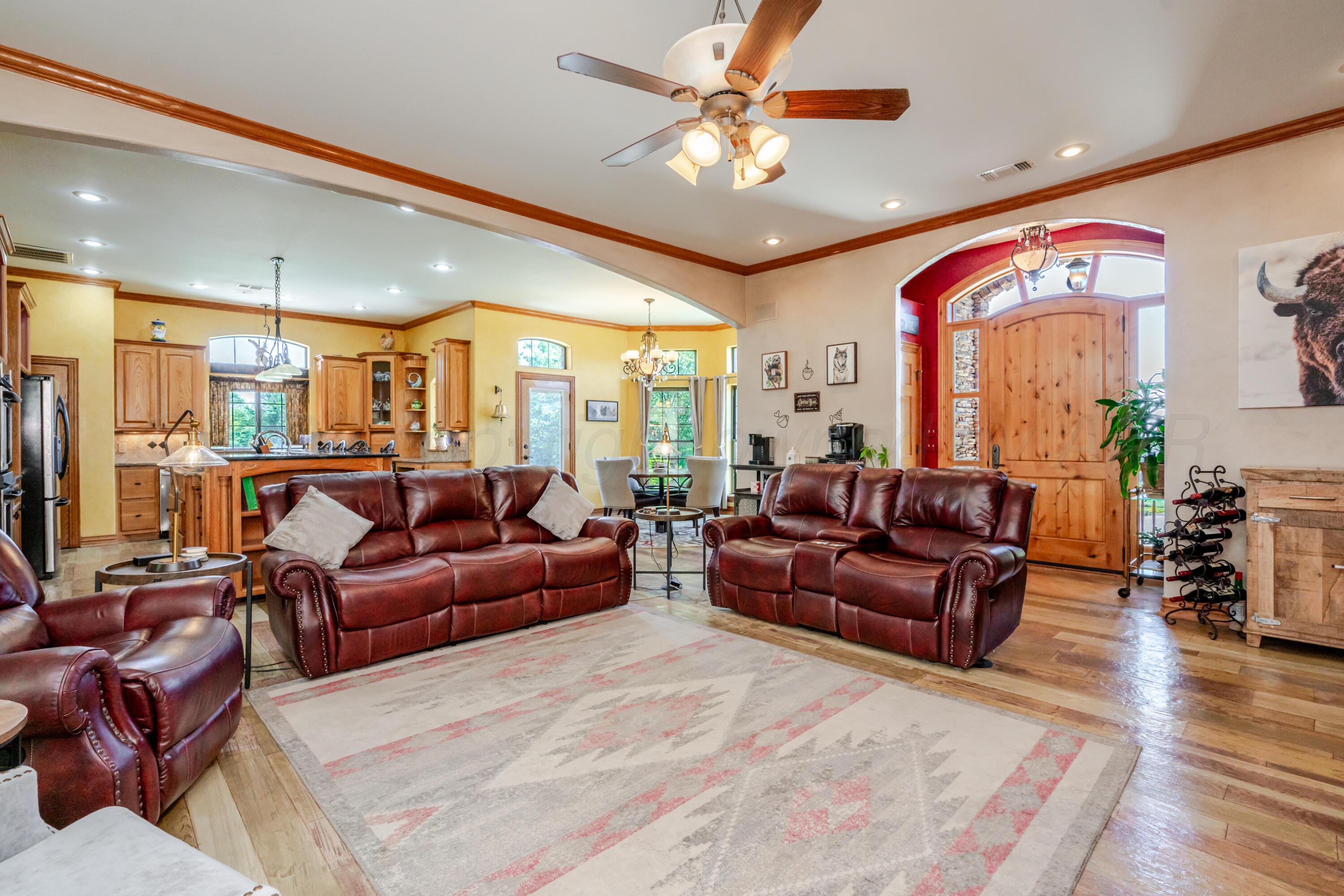 33 Canyon Rim Drive Property Photo 7