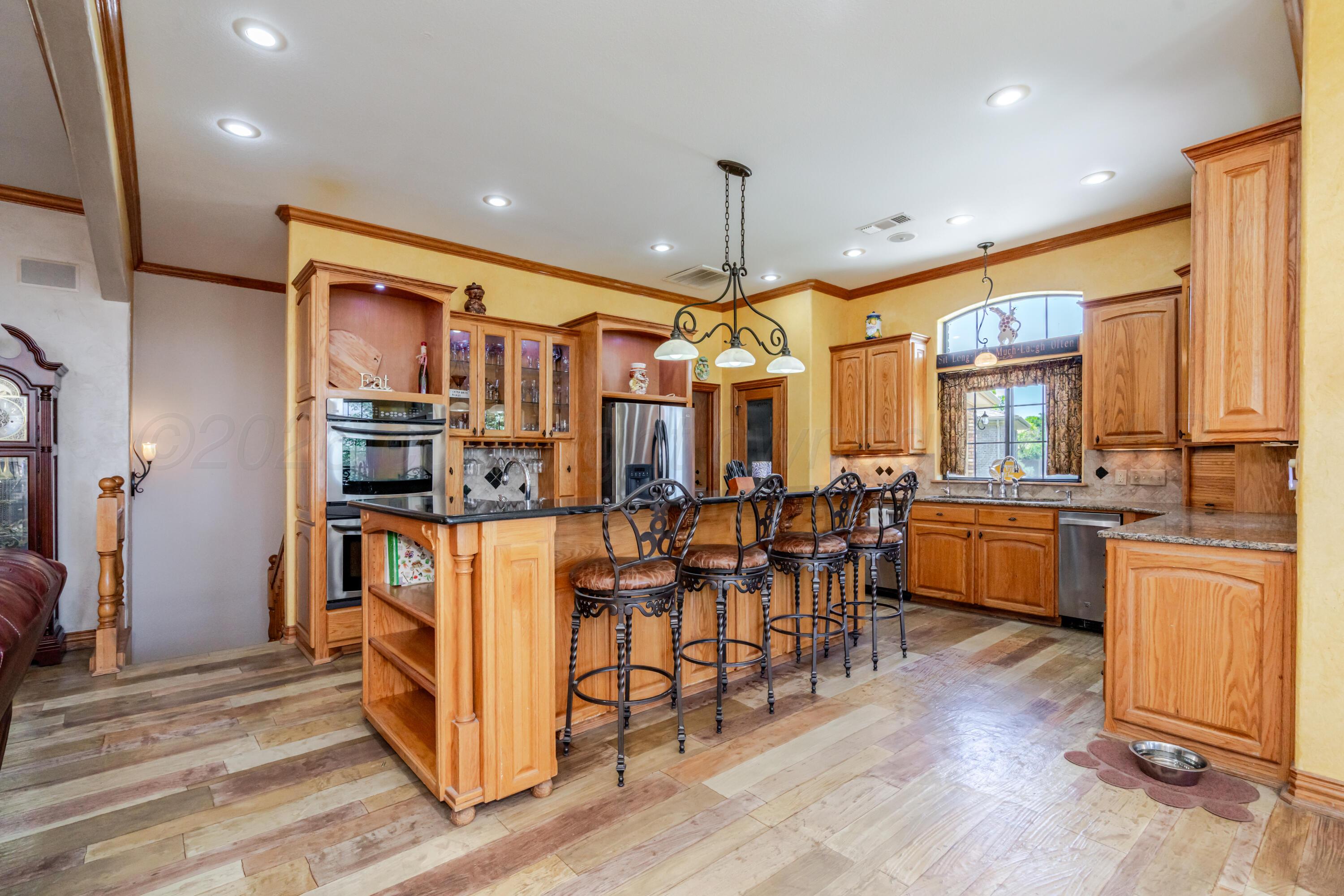 33 Canyon Rim Drive Property Photo 10