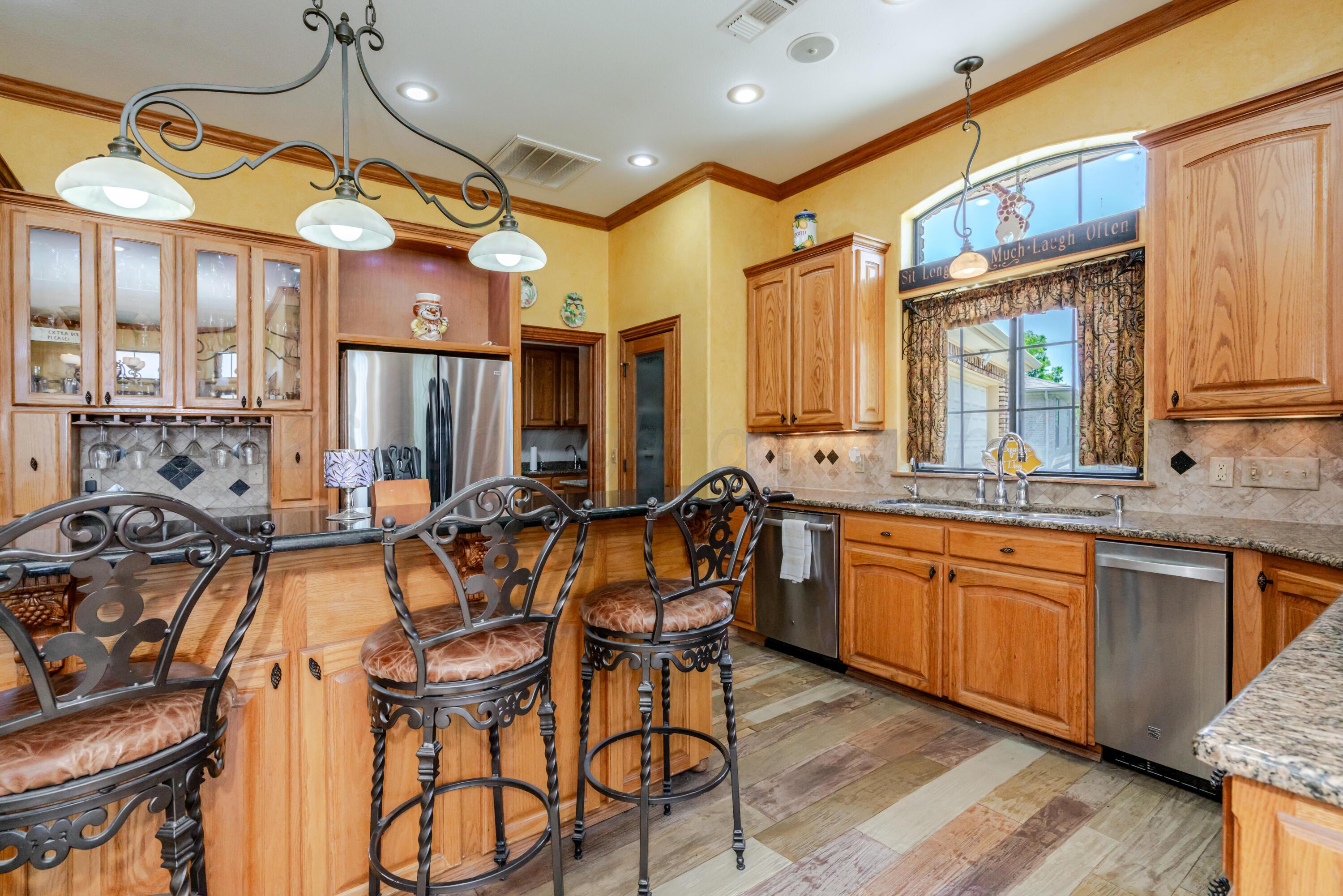 33 Canyon Rim Drive Property Photo 11