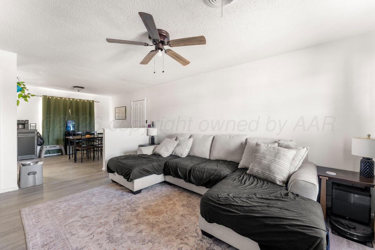 1010 5th Street Property Photo 4