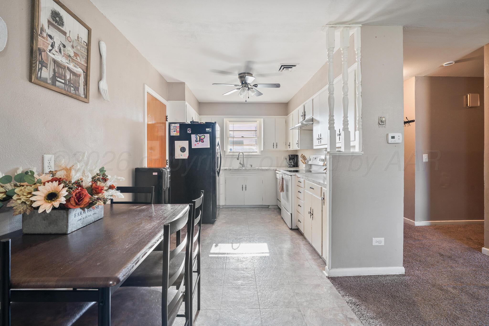 123 Beach Street Property Photo 9