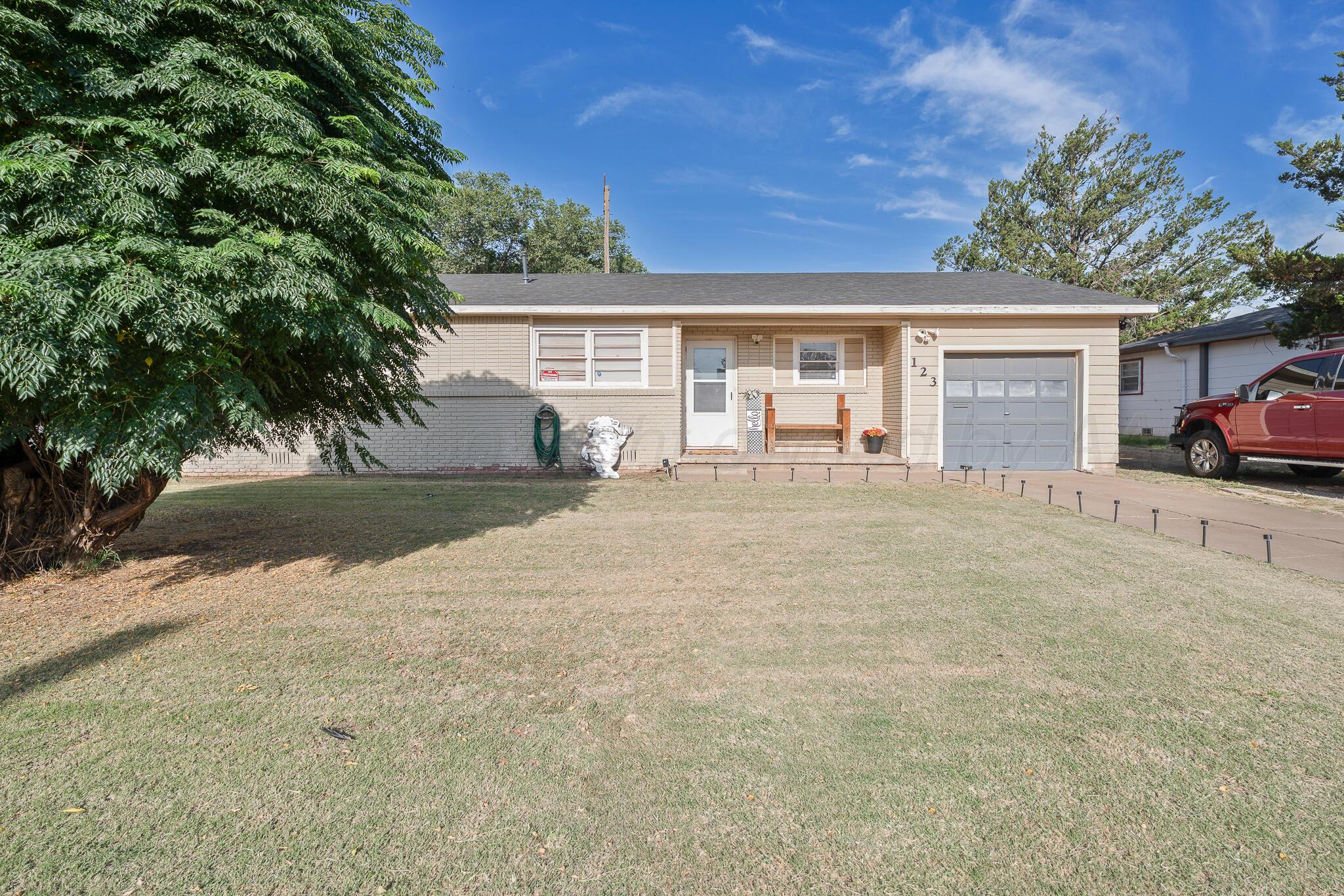 123 Beach Street Property Photo 24