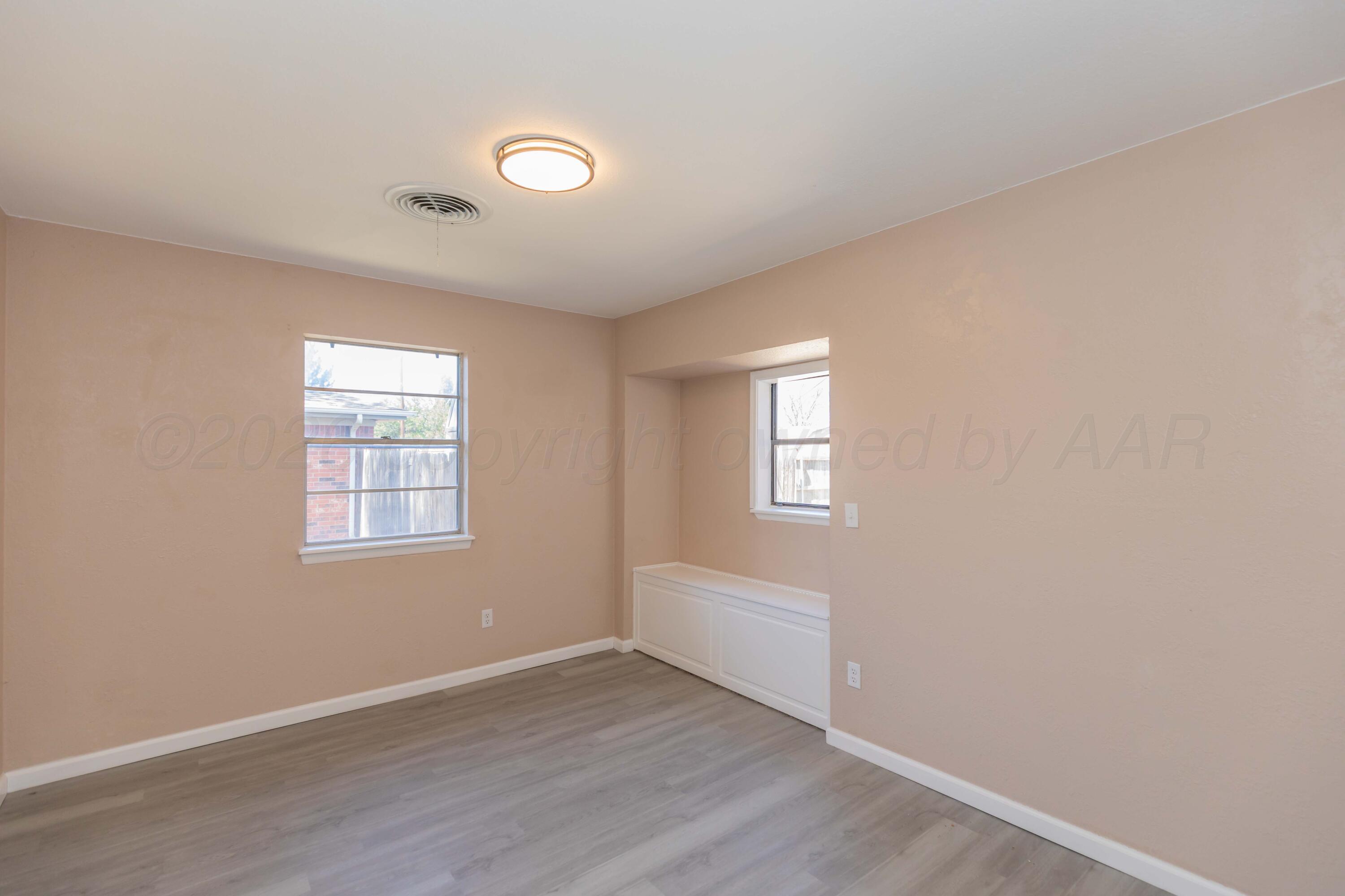 4407 Kingston Road Property Photo 14