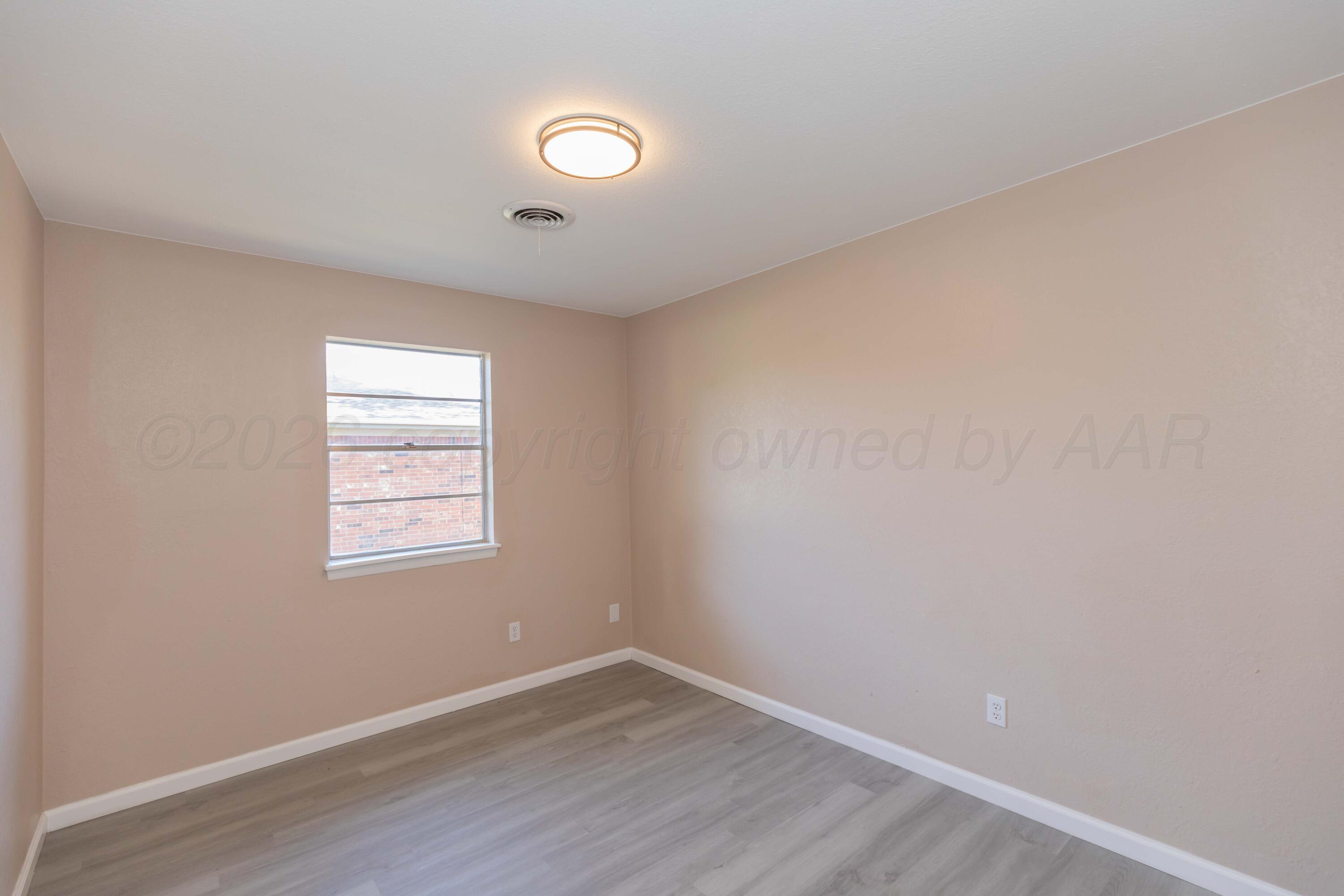 4407 Kingston Road Property Photo 17