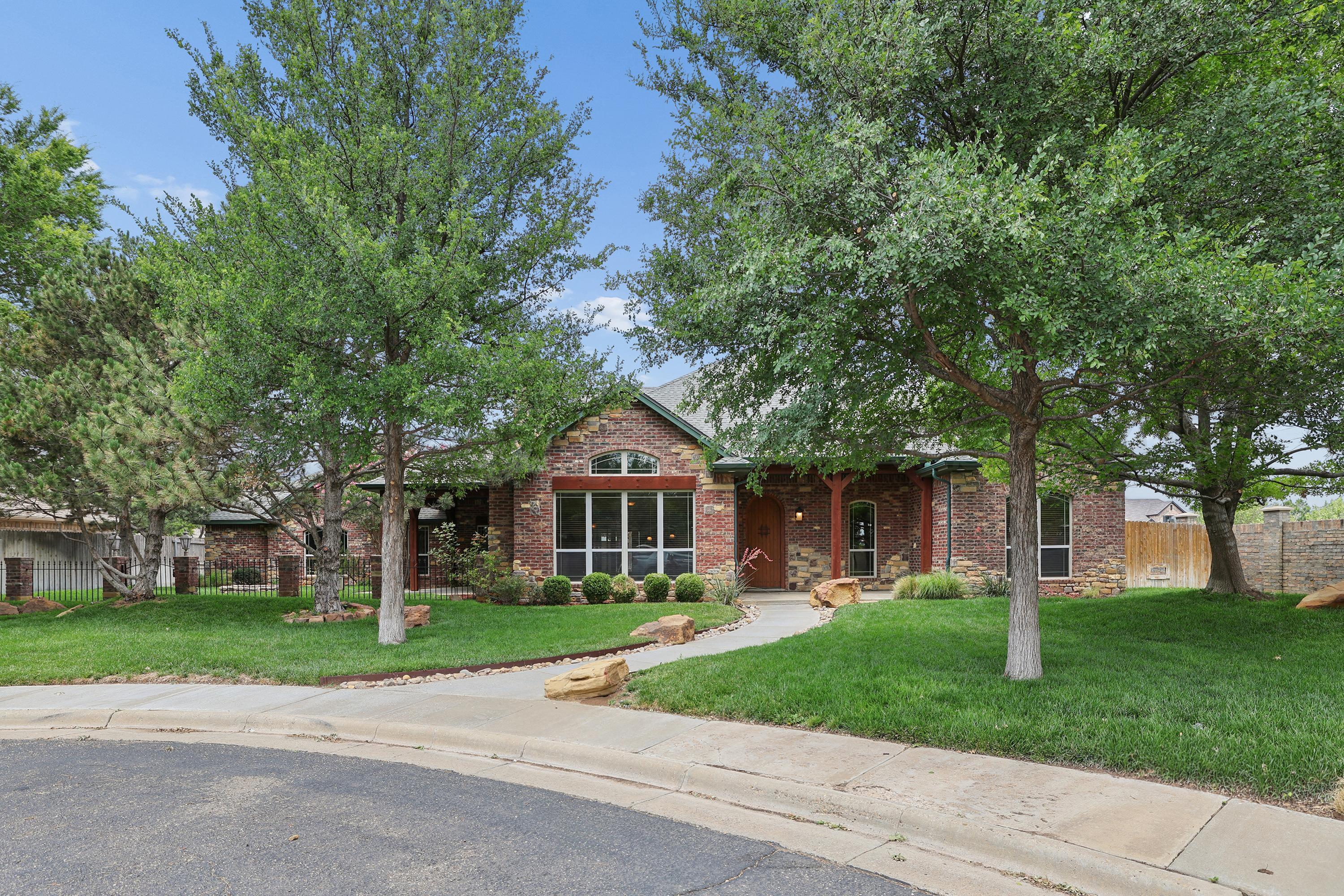 6000 Riley Elizabeth Place Property Photo 1