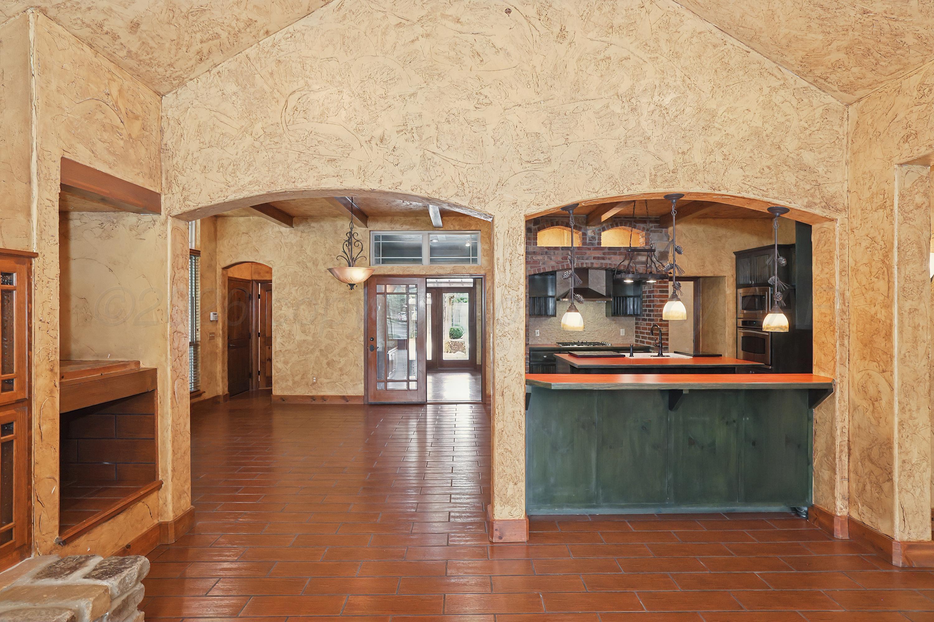 6000 Riley Elizabeth Place Property Photo 6