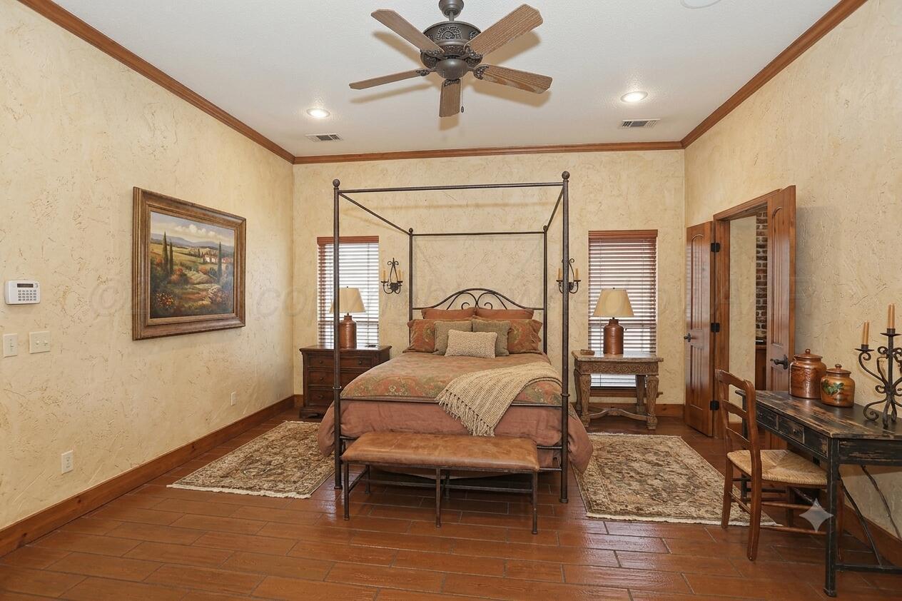6000 Riley Elizabeth Place Property Photo 10