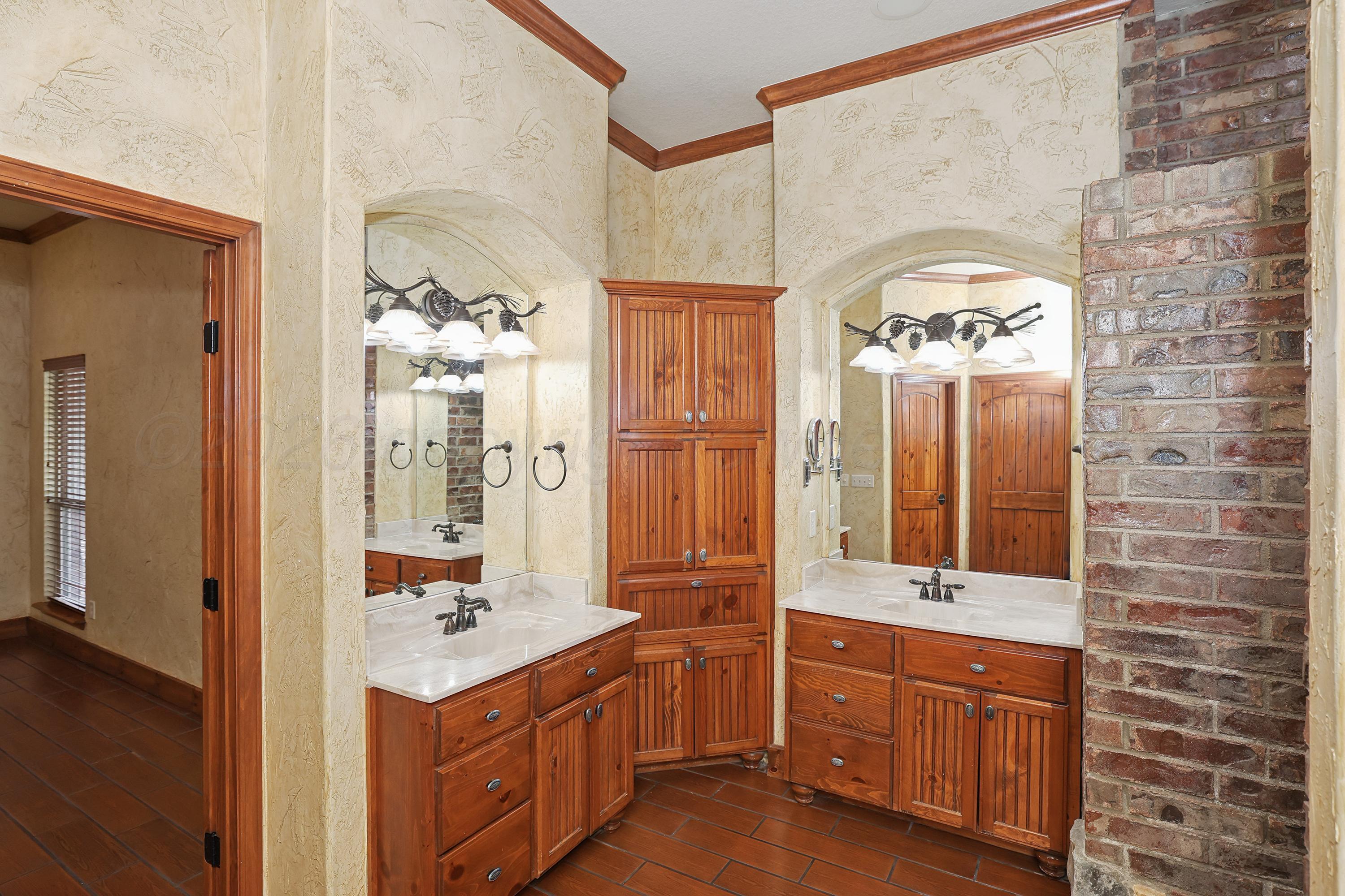 6000 Riley Elizabeth Place Property Photo 11