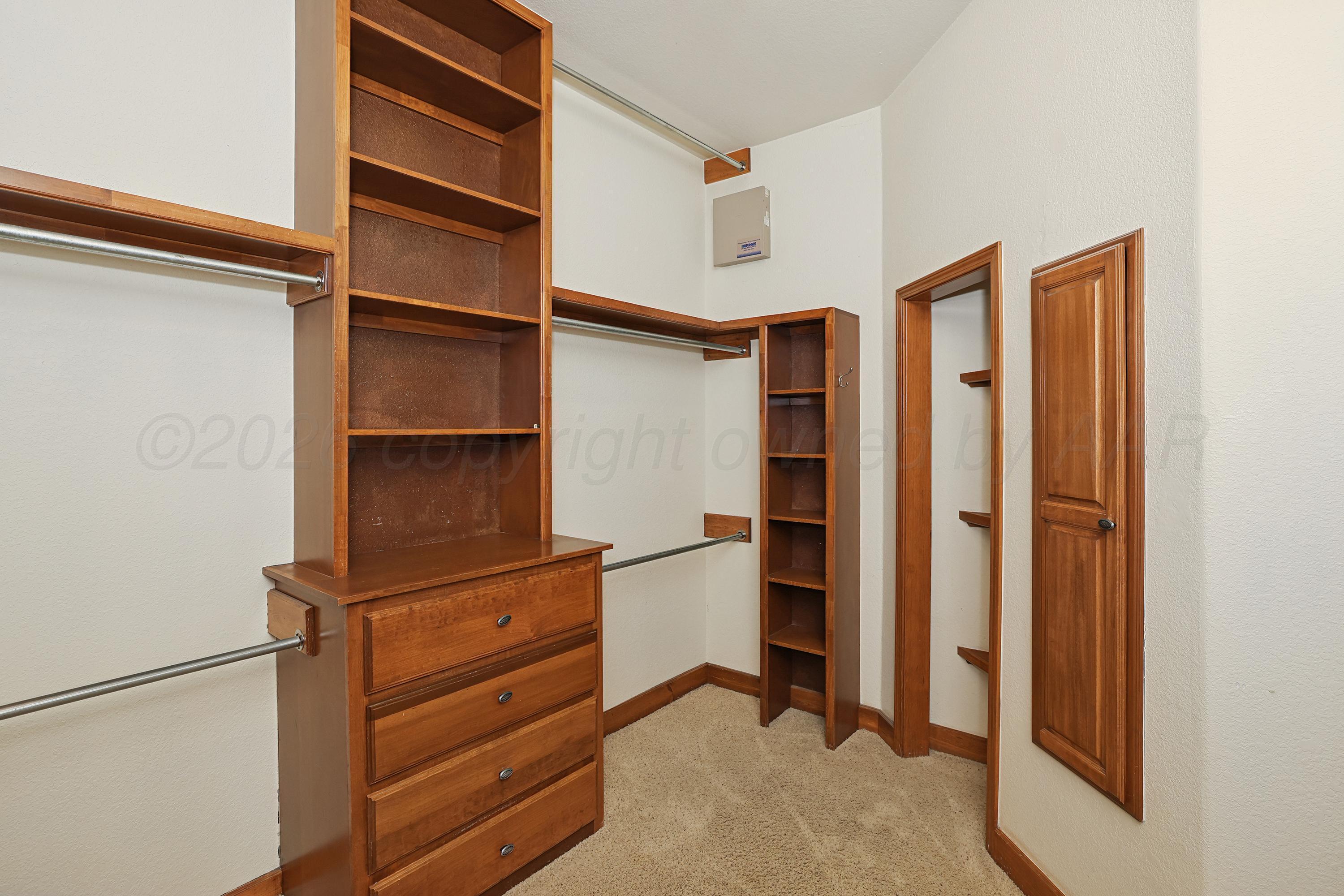 6000 Riley Elizabeth Place Property Photo 14