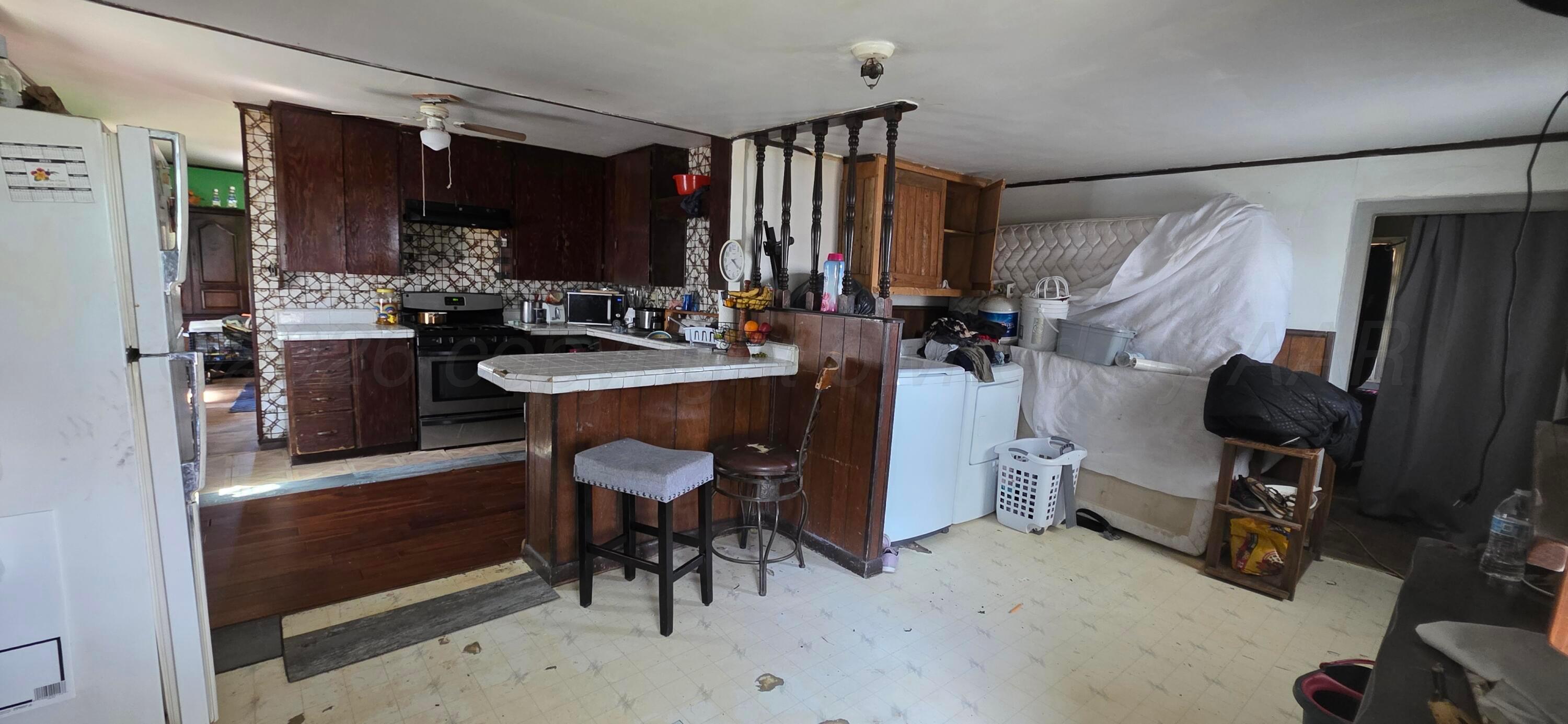 1110 E 1st Street Property Photo 5