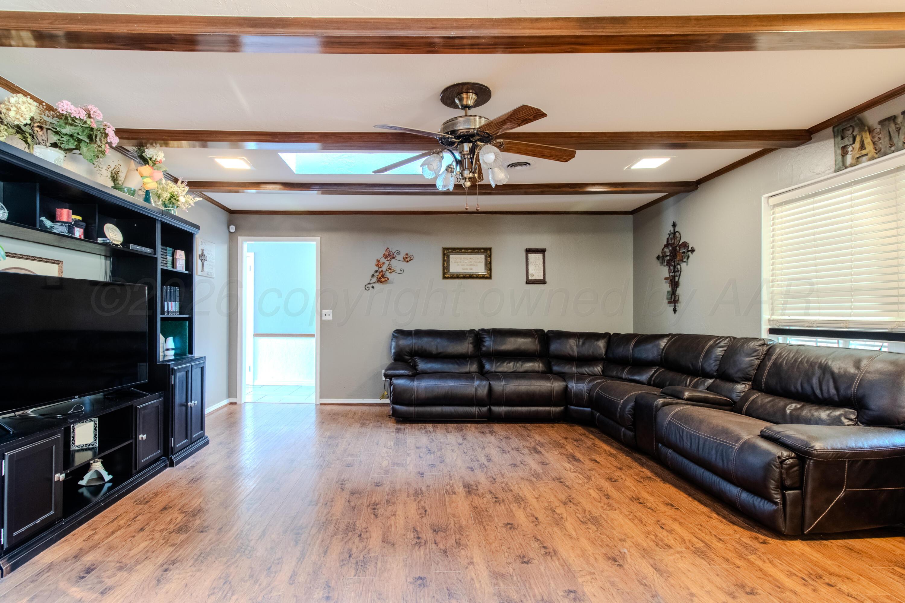 4024 Oakhurst Drive Property Photo 11