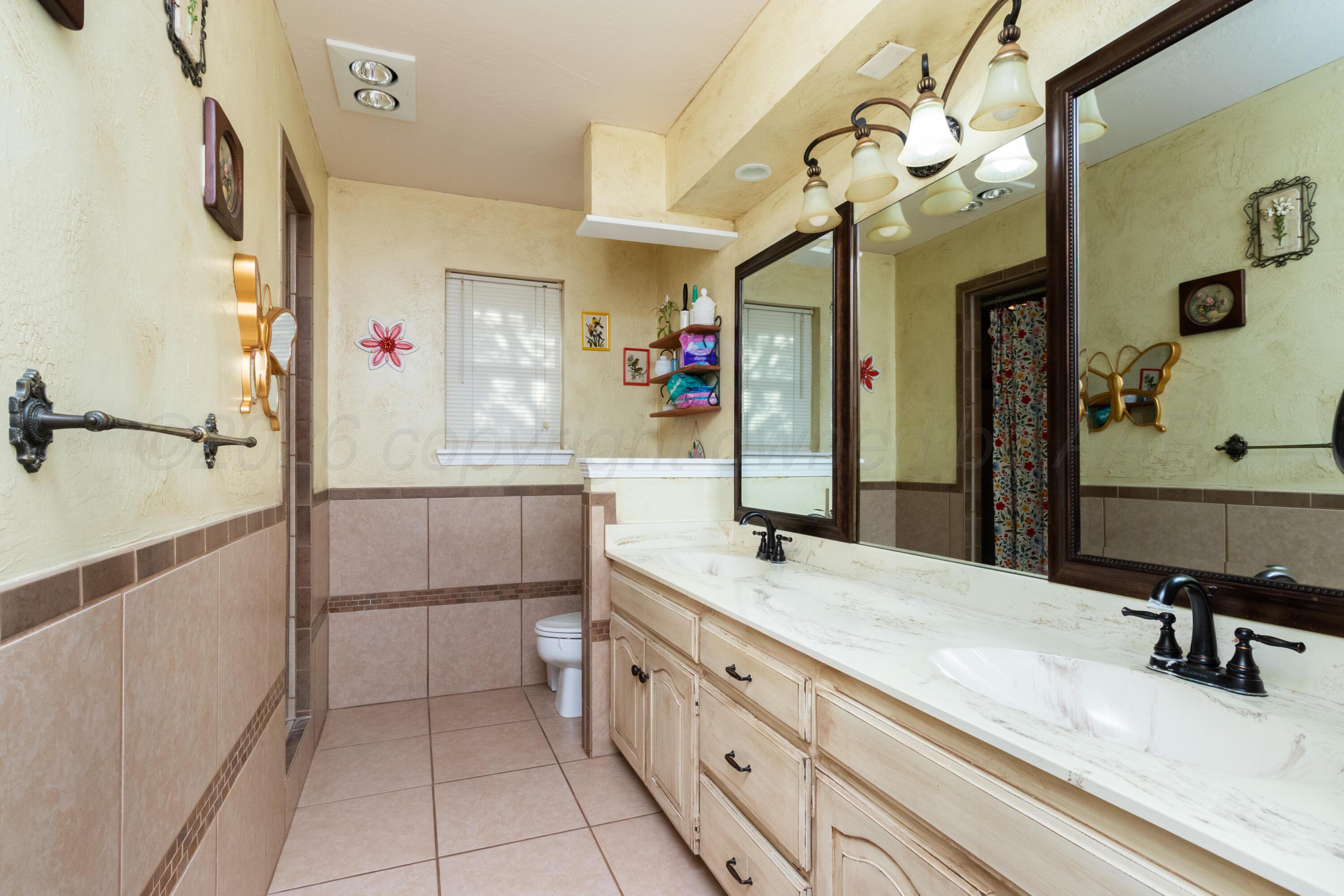 4024 Oakhurst Drive Property Photo 17