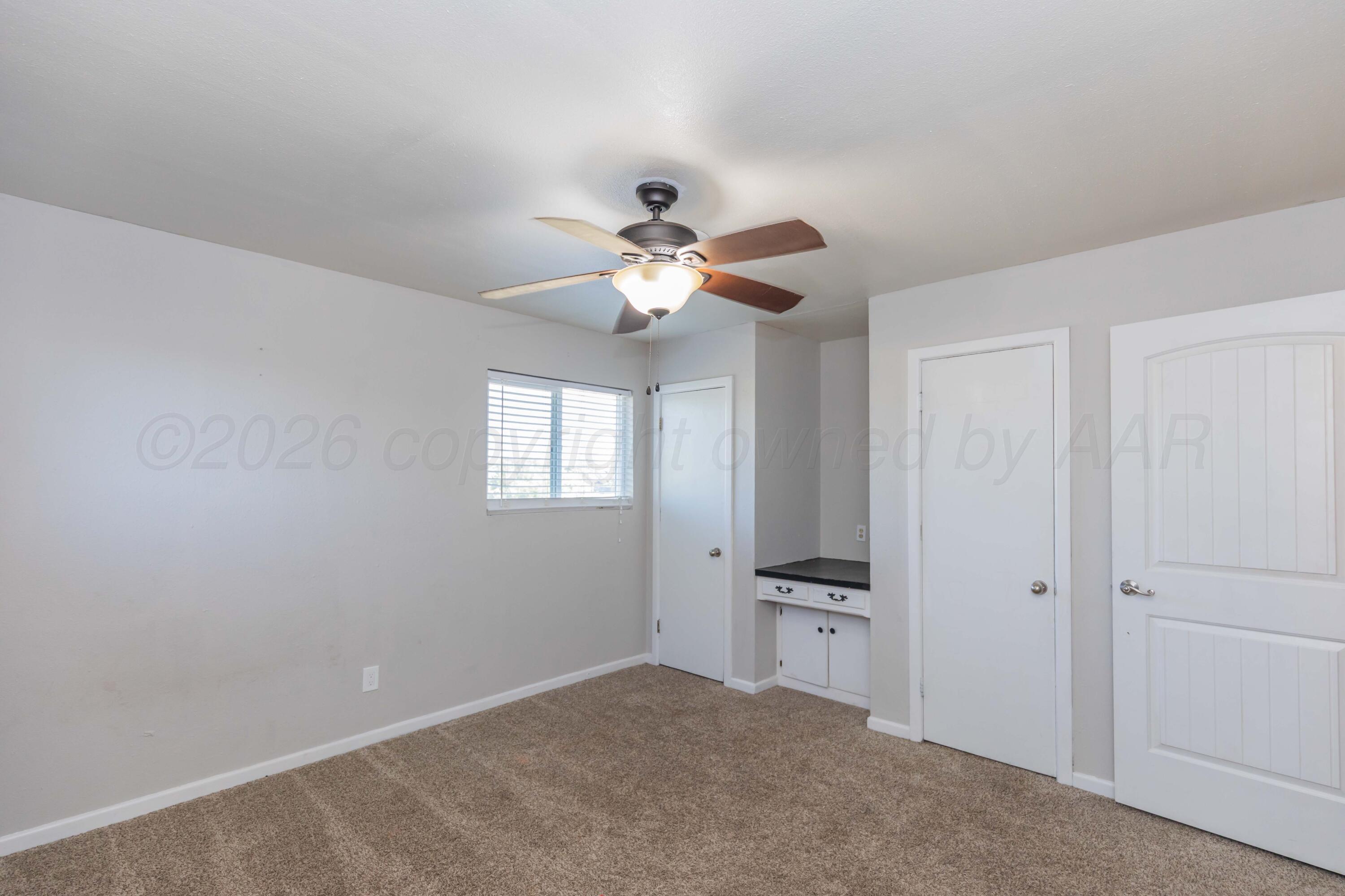 1947 Grape Street Property Photo 24