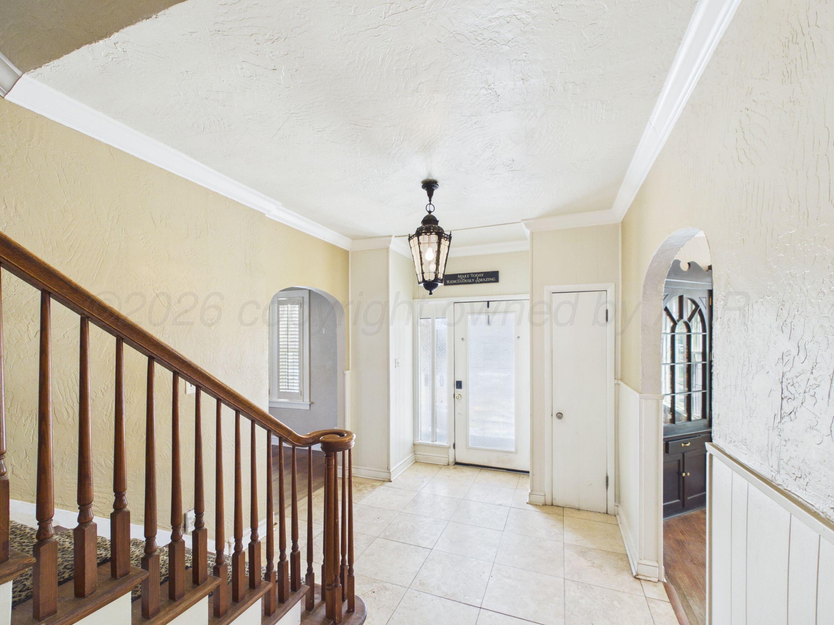 1206 N Mary-ellen Street Property Photo 8