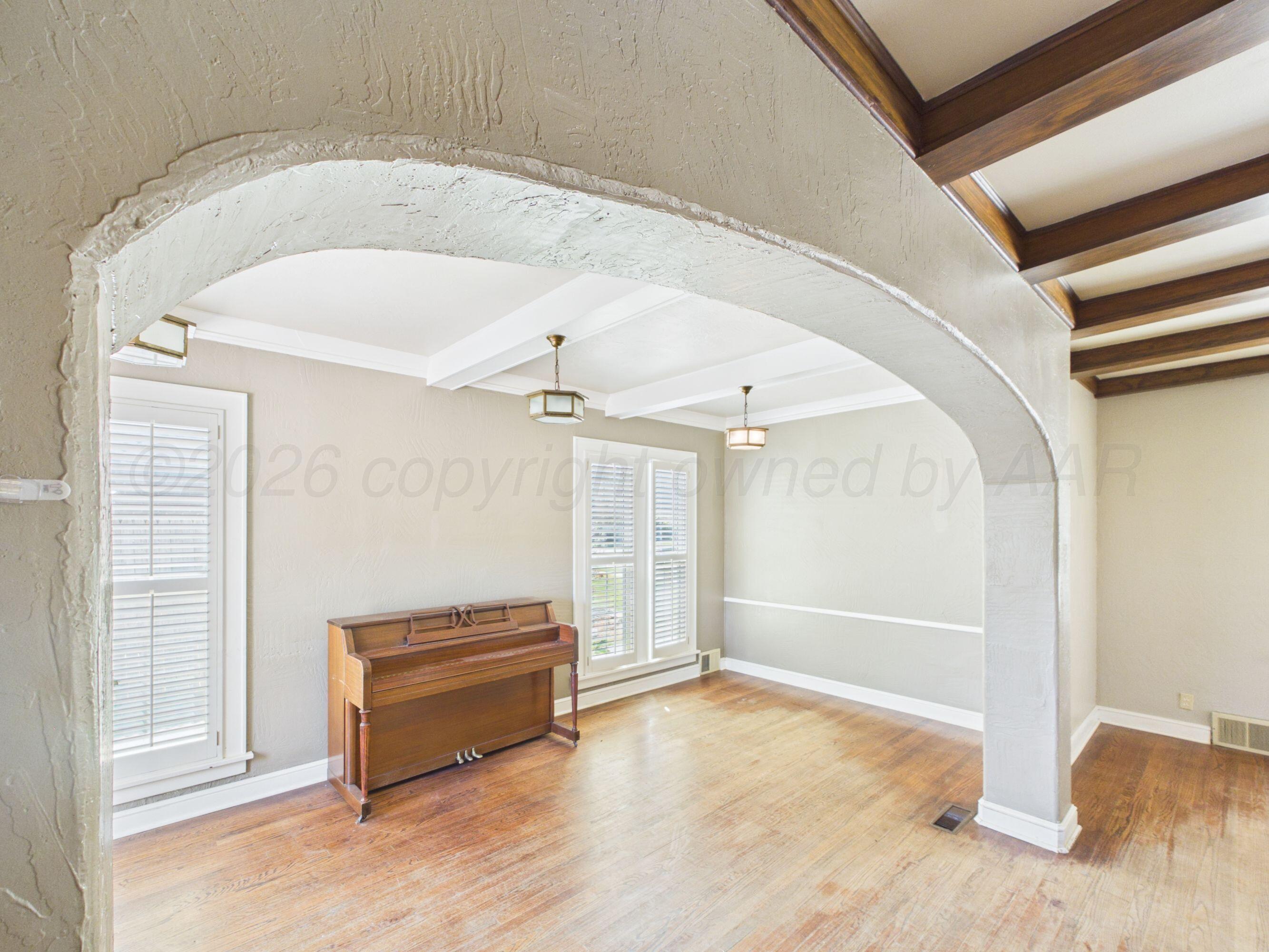 1206 N Mary-ellen Street Property Photo 18