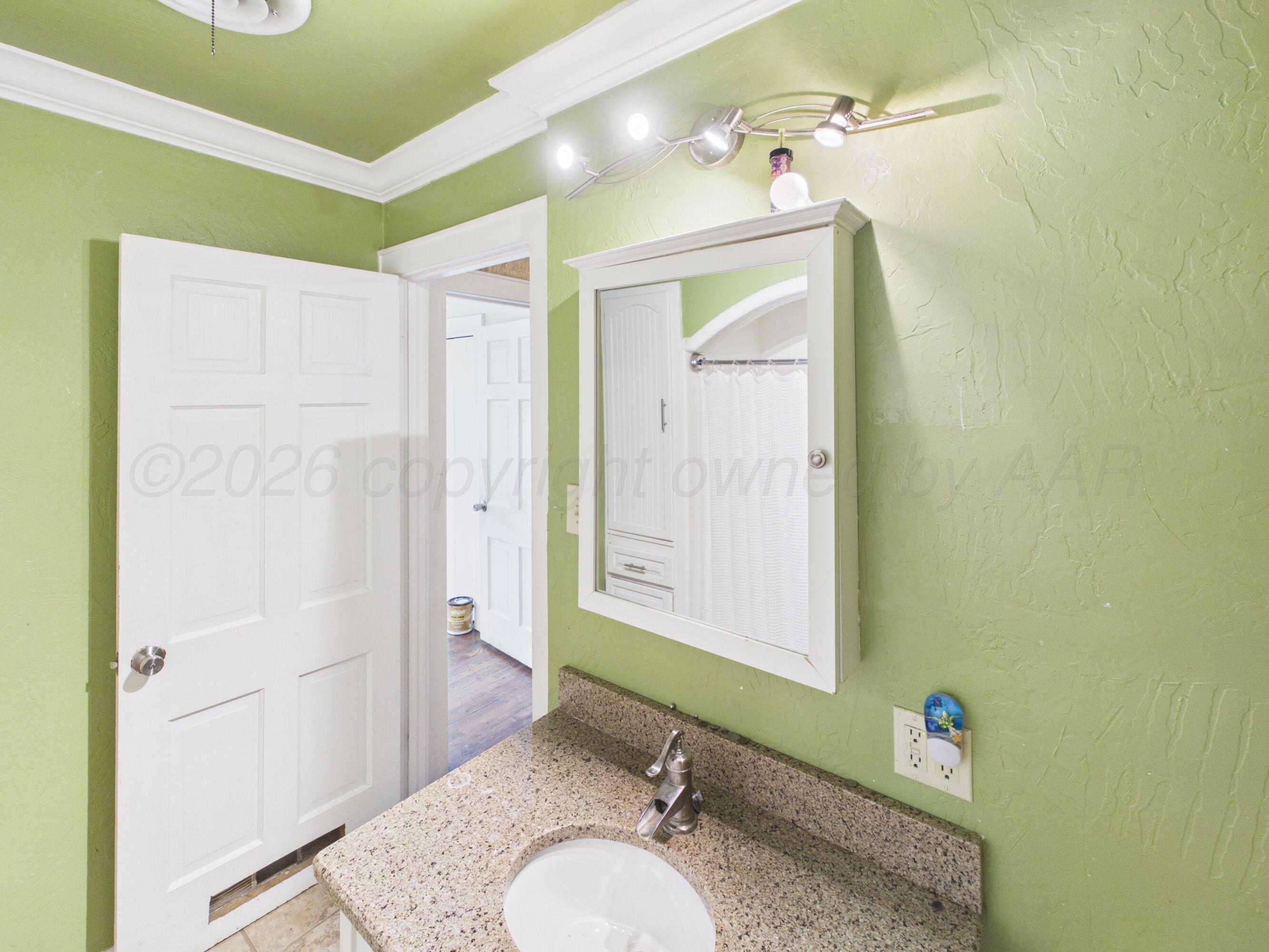 1206 N Mary-ellen Street Property Photo 45