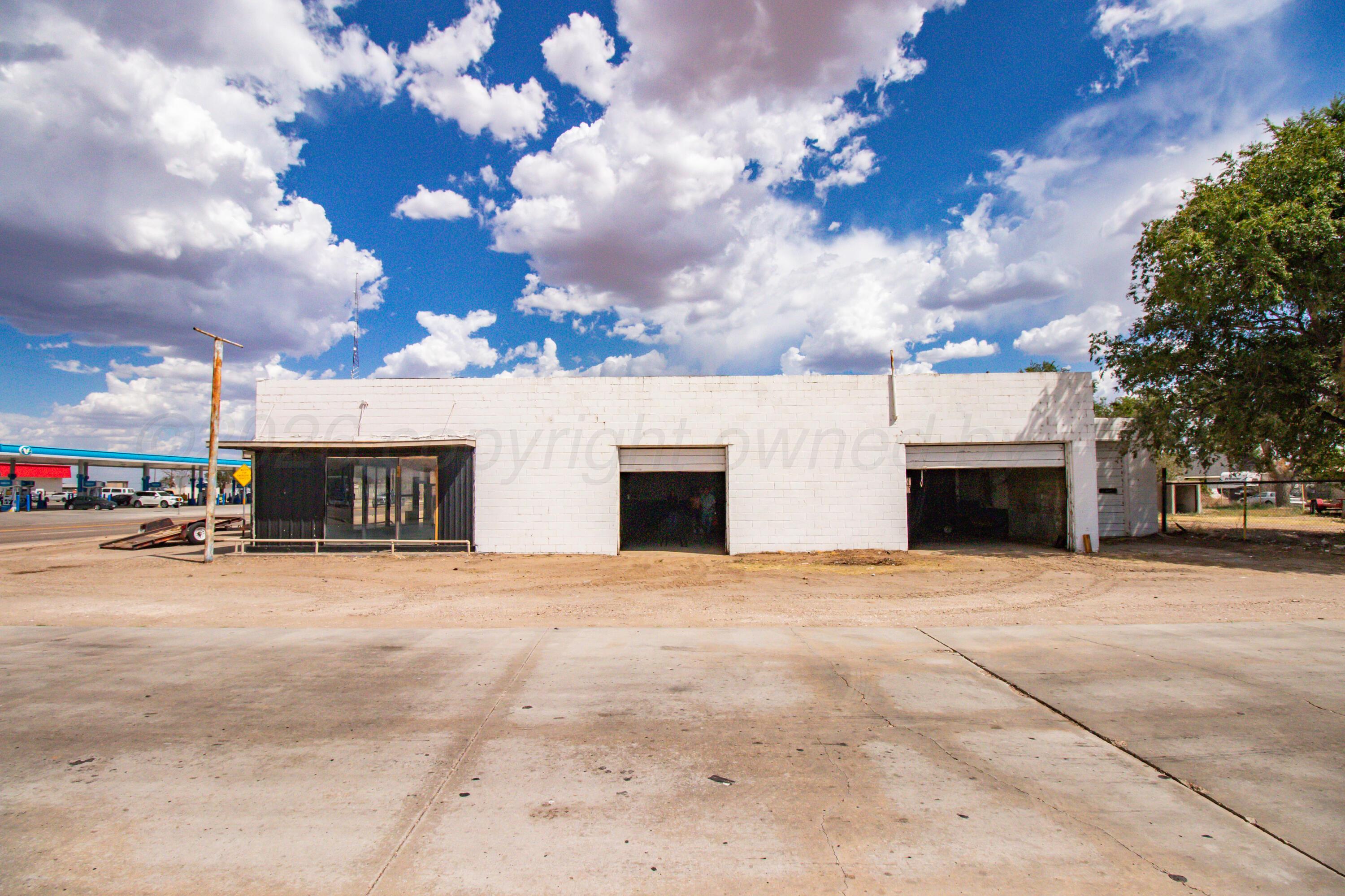 211 W First St (hwy 287) Property Photo 7