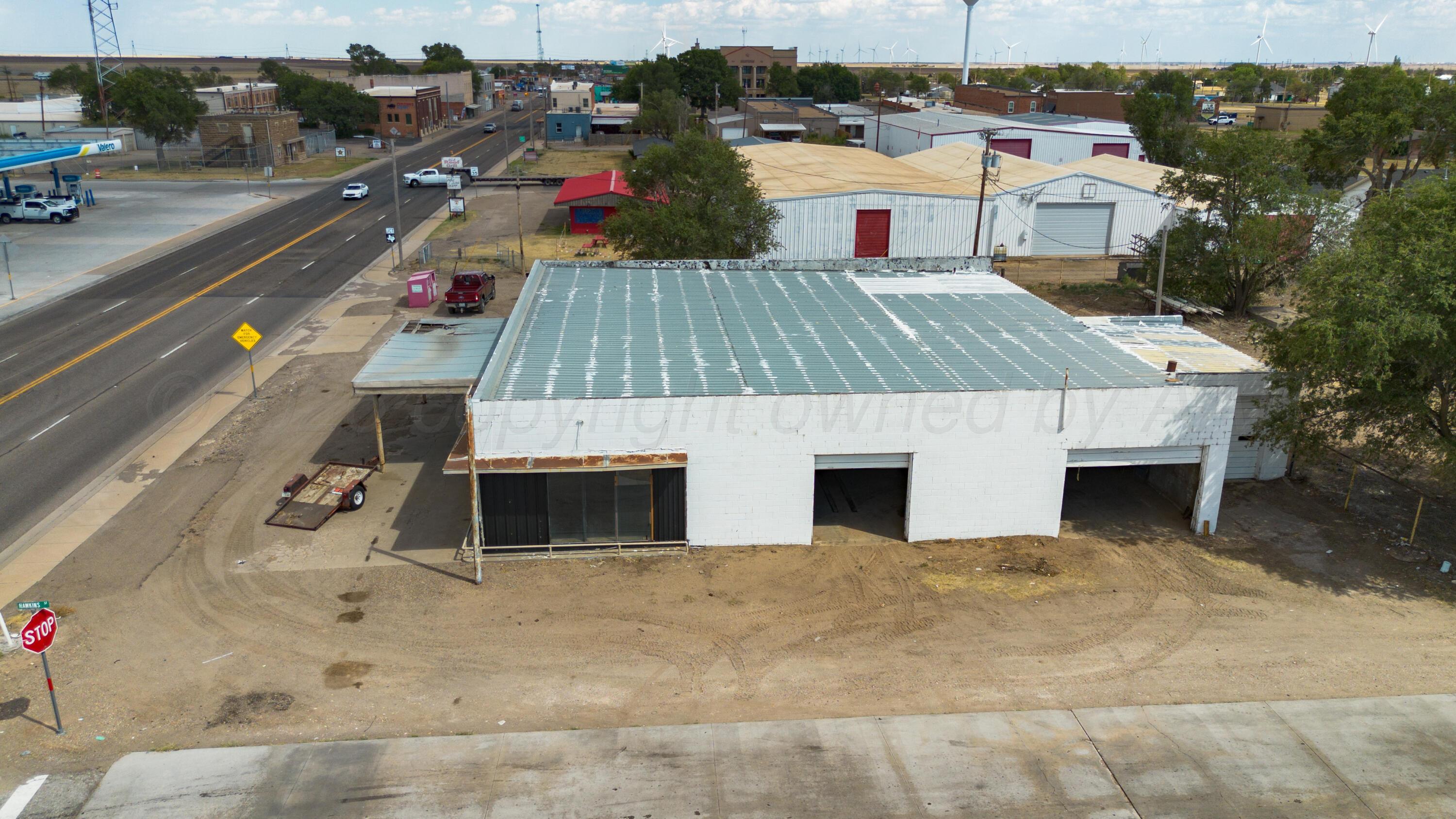 211 W First St (hwy 287) Property Photo 22