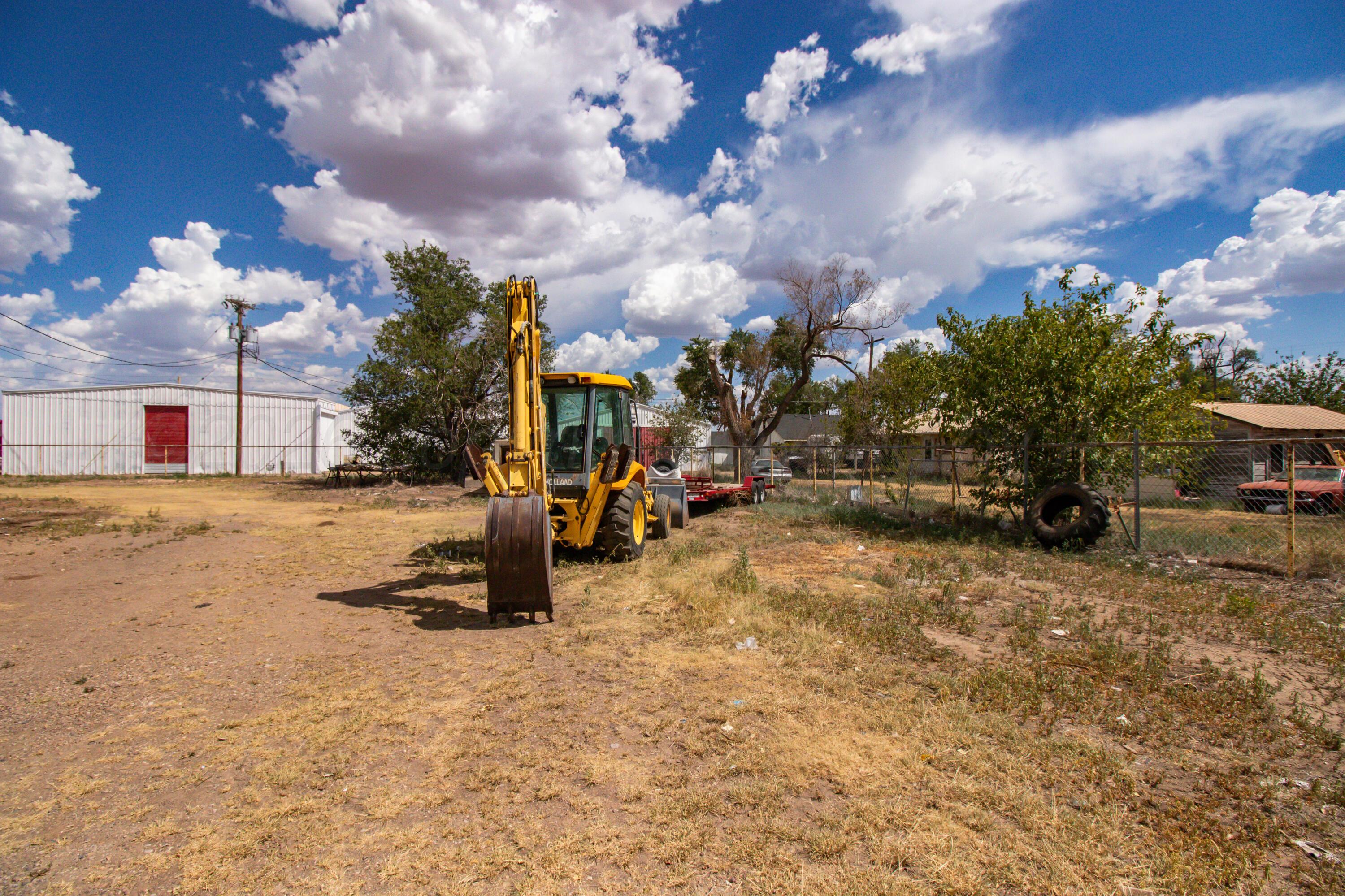 211 W First St (hwy 287) Property Photo 37