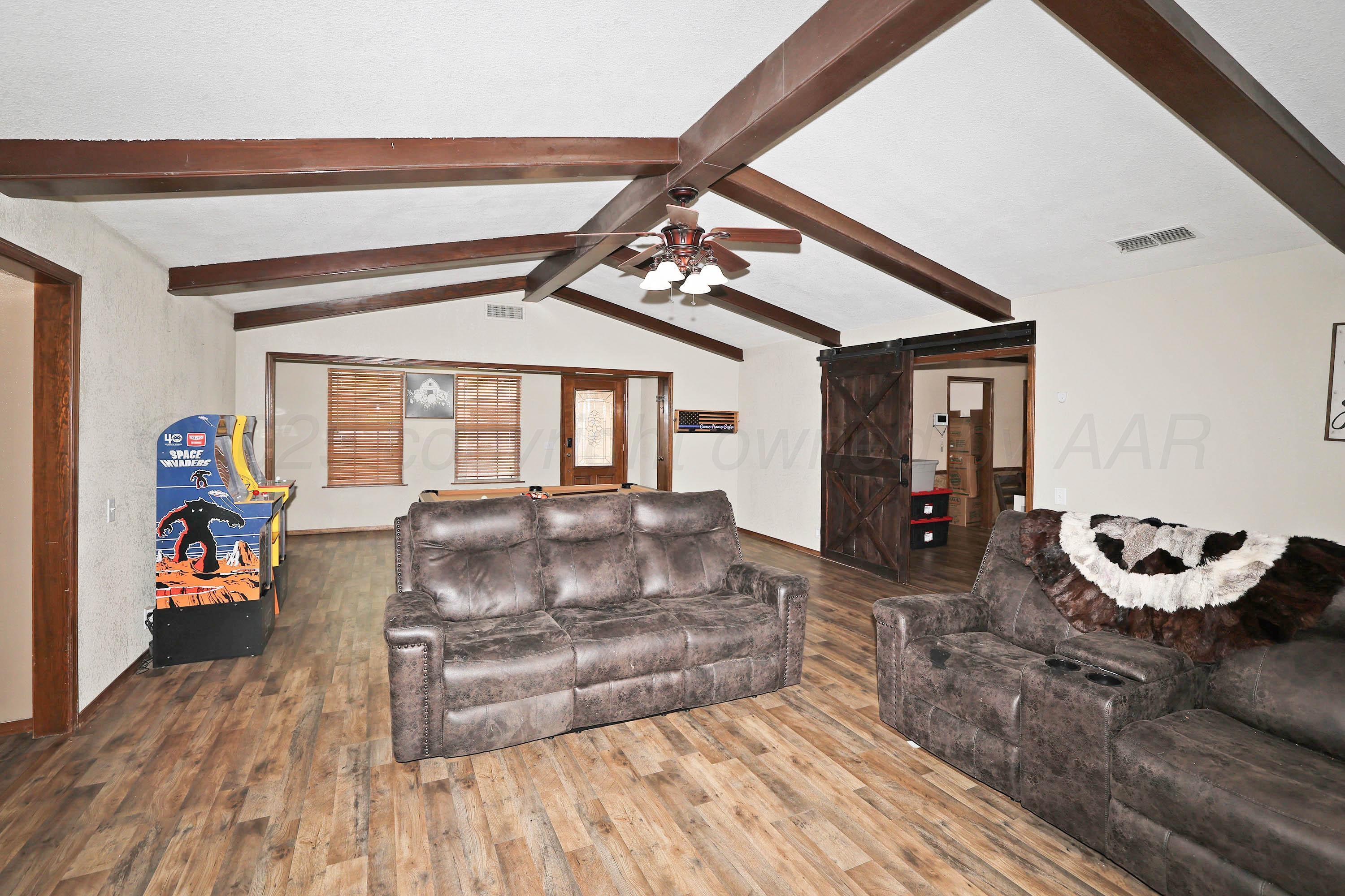 1005 Bennett Drive Property Photo 7