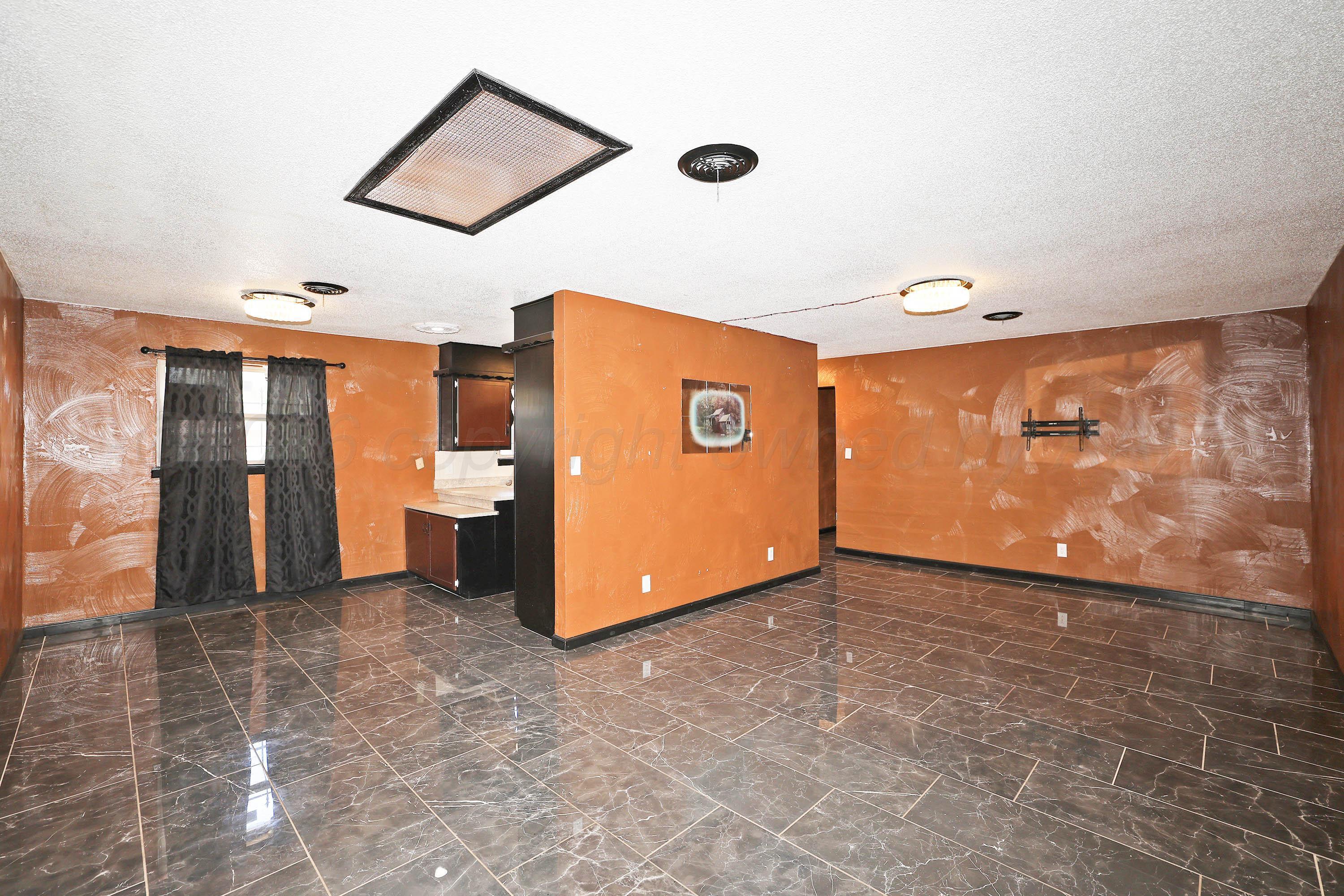 5005 Westway Trail Property Photo 5