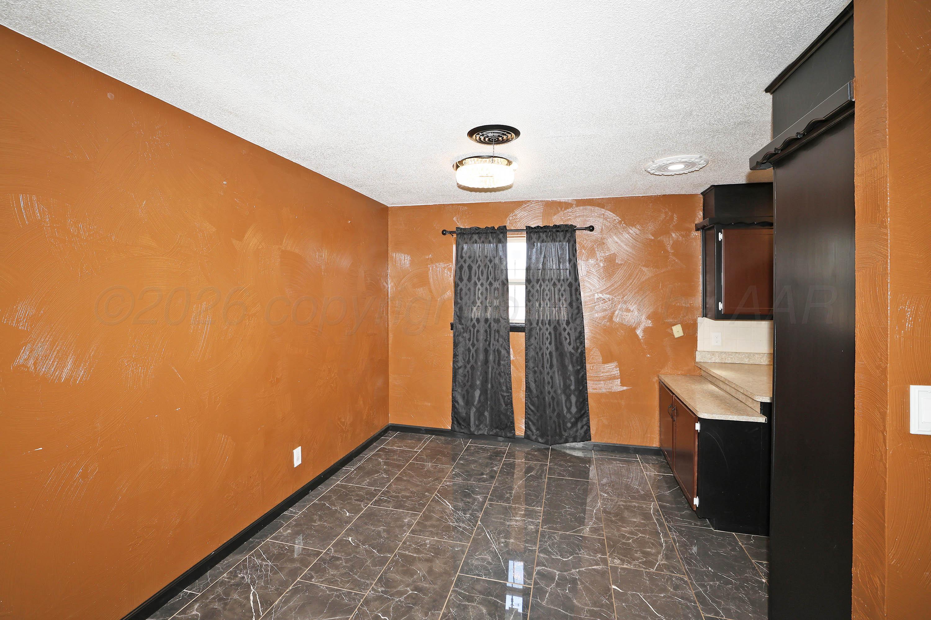 5005 Westway Trail Property Photo 6