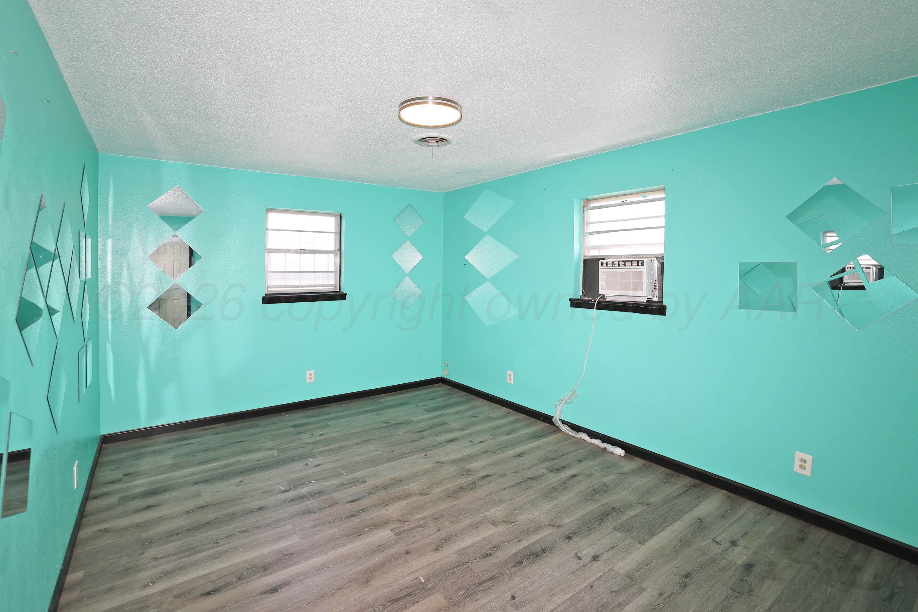 5005 Westway Trail Property Photo 12