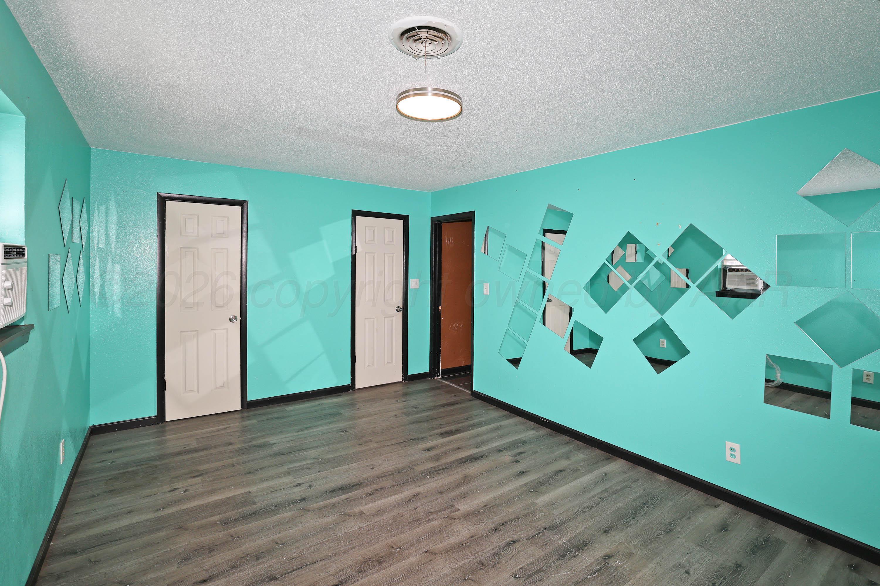 5005 Westway Trail Property Photo 13