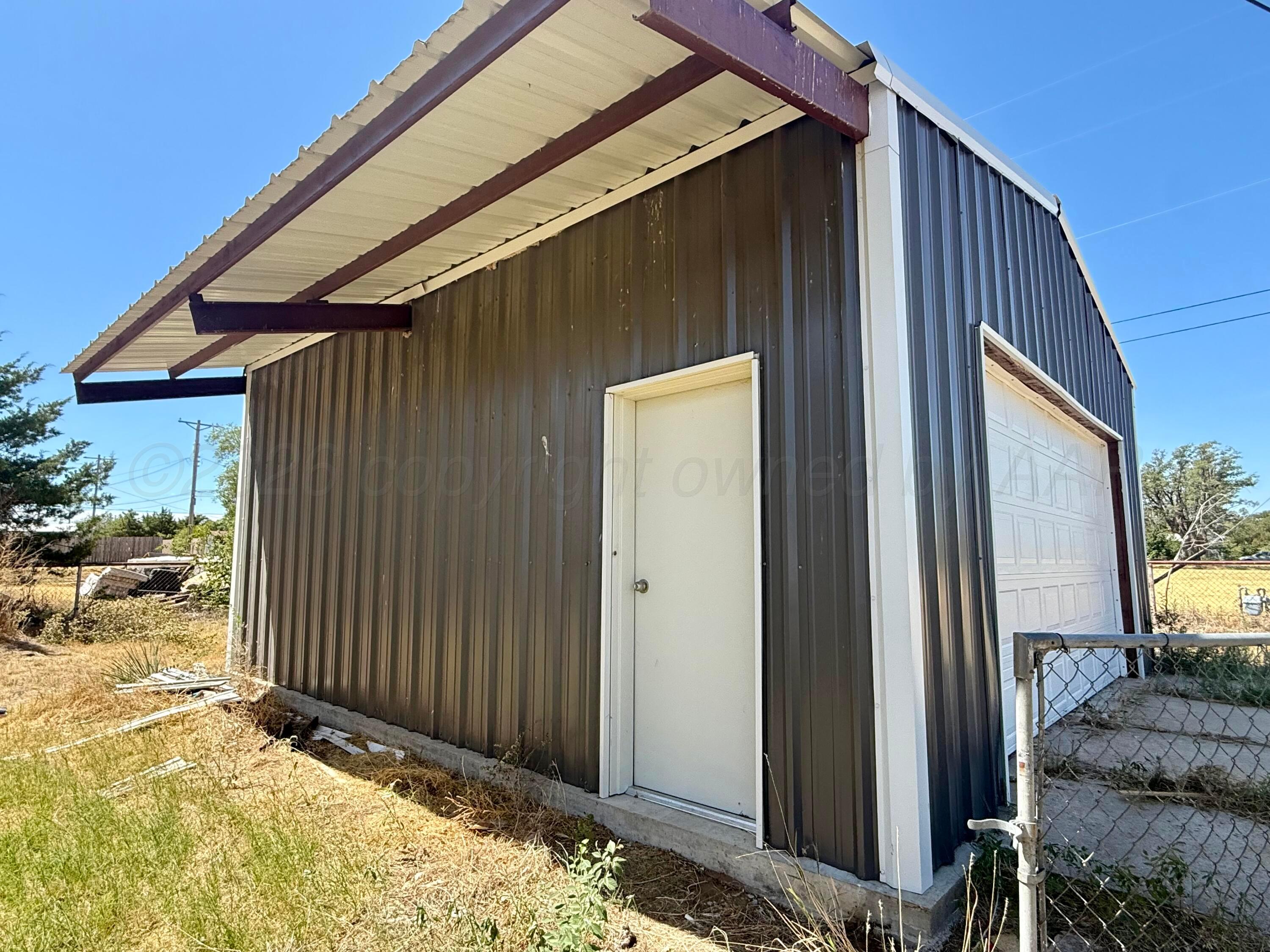 1000 Clark Avenue Property Photo 1