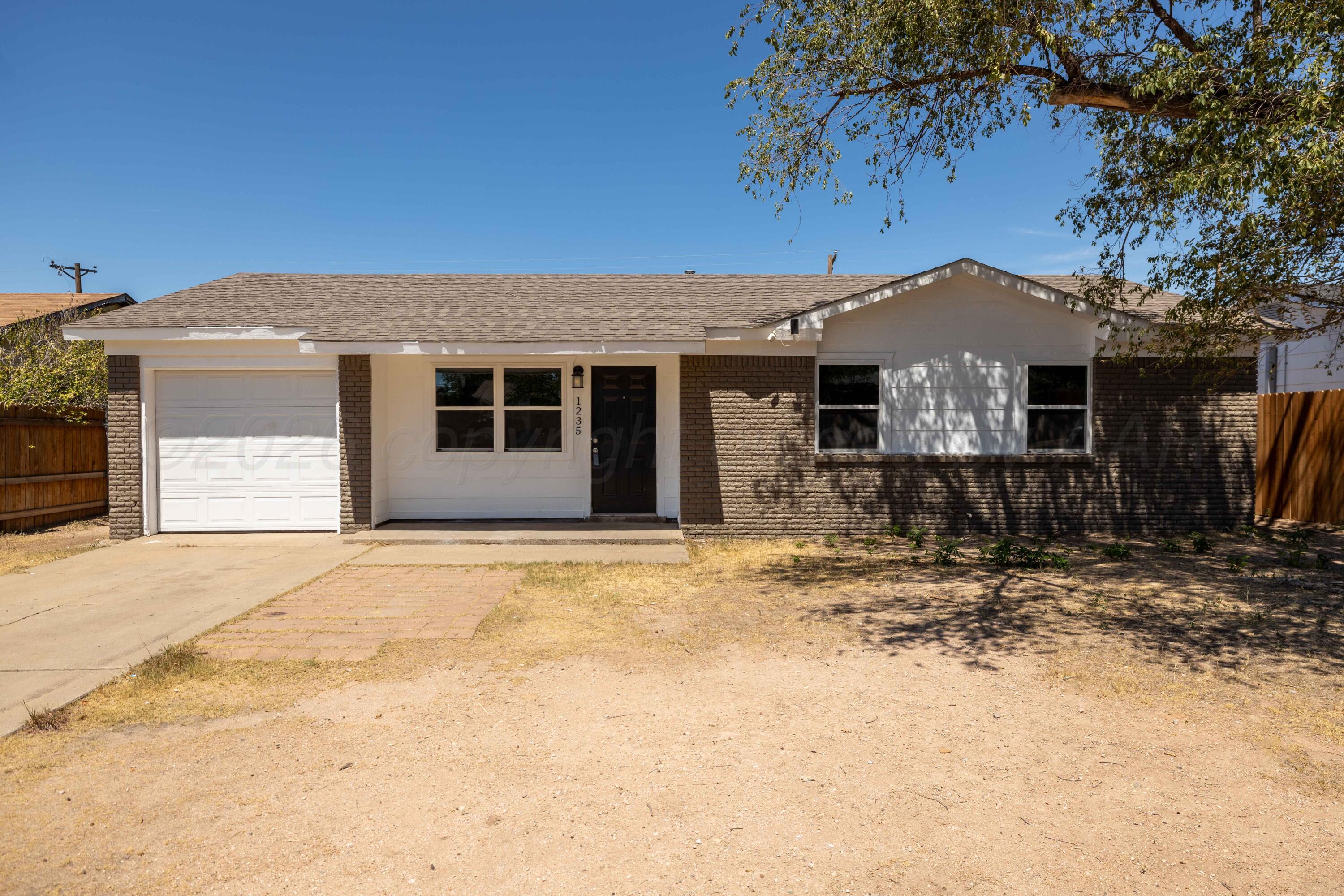 1235 Pecan Street Property Photo 1