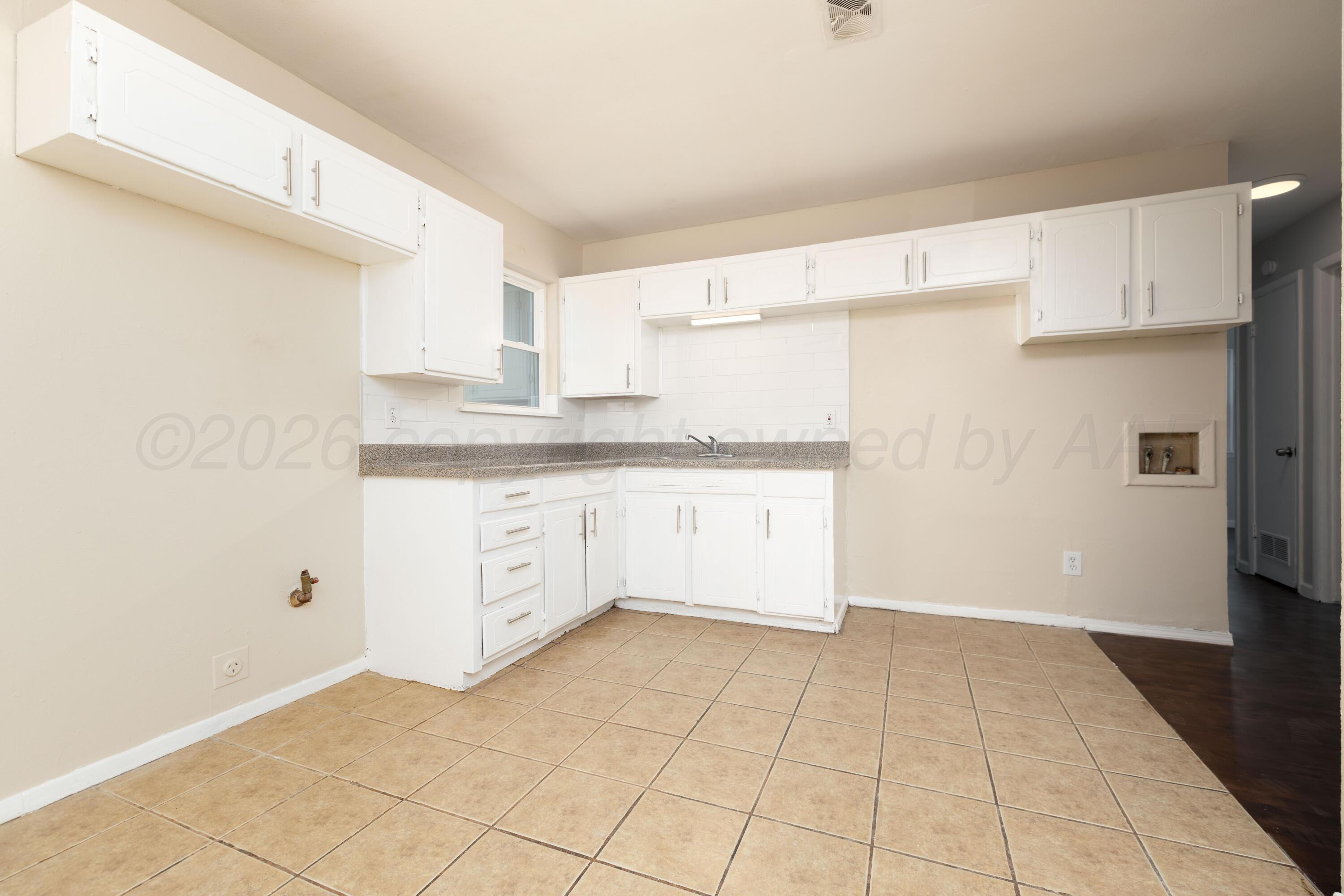 1235 Pecan Street Property Photo 4