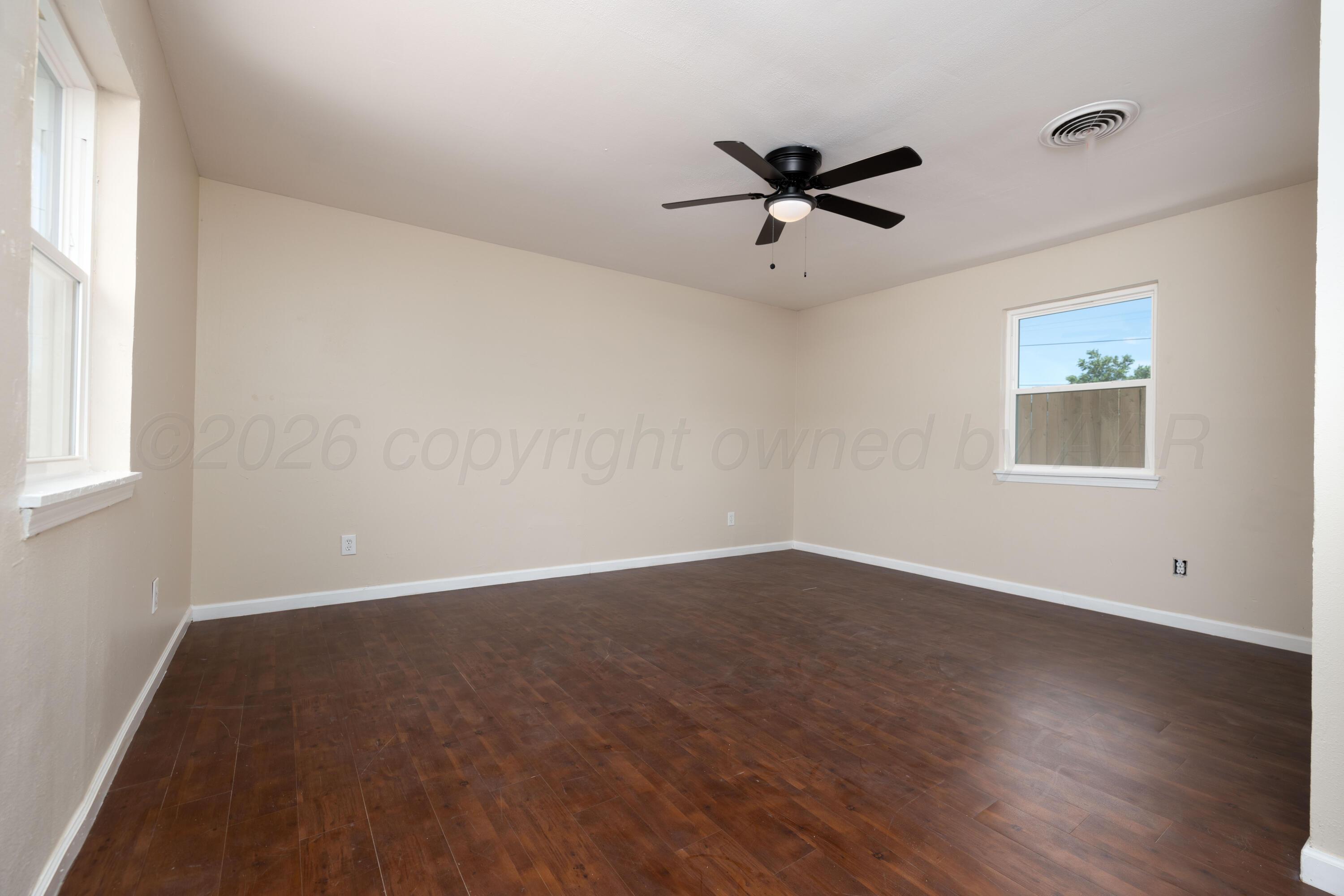 1235 Pecan Street Property Photo 9