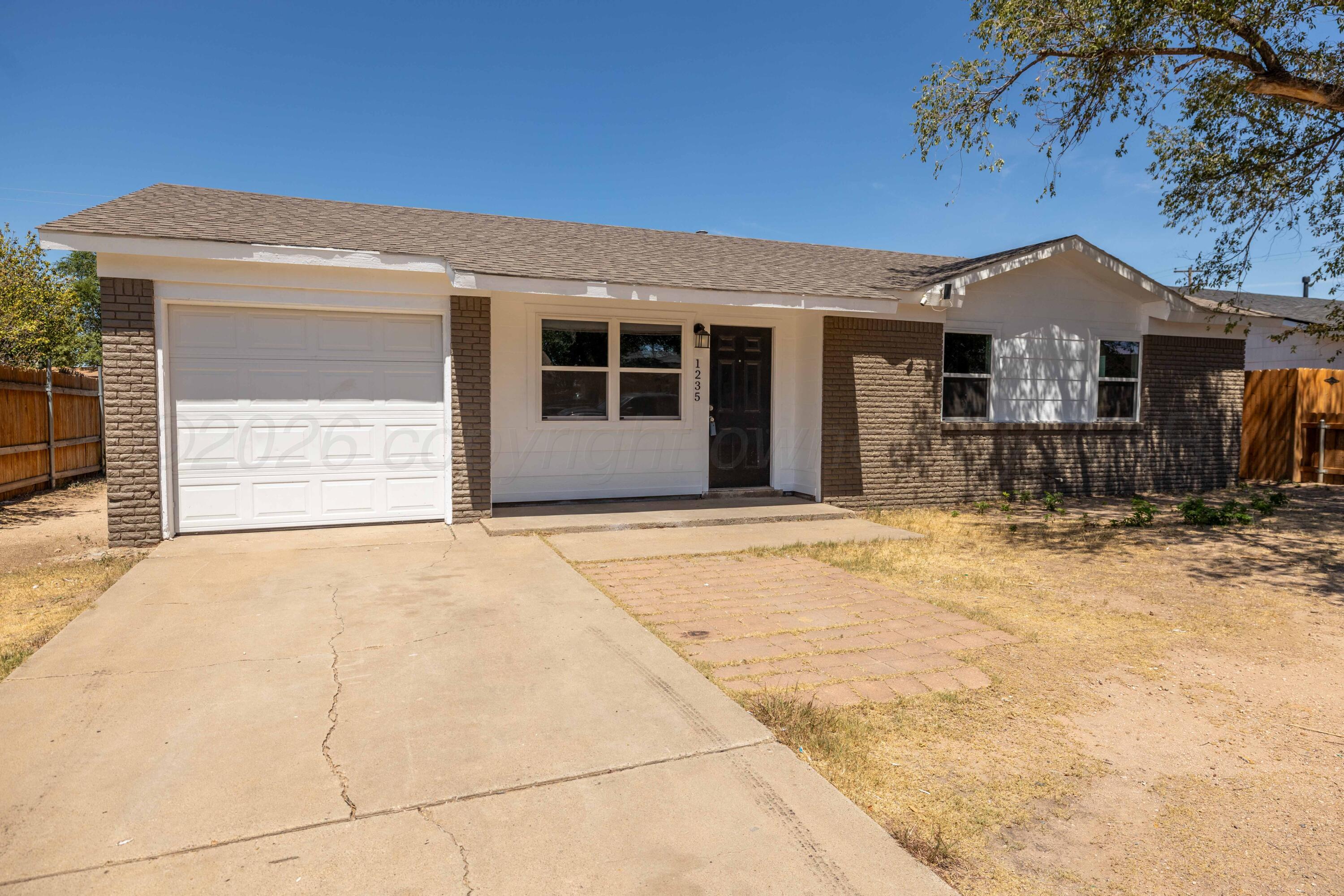 1235 Pecan Street Property Photo 11