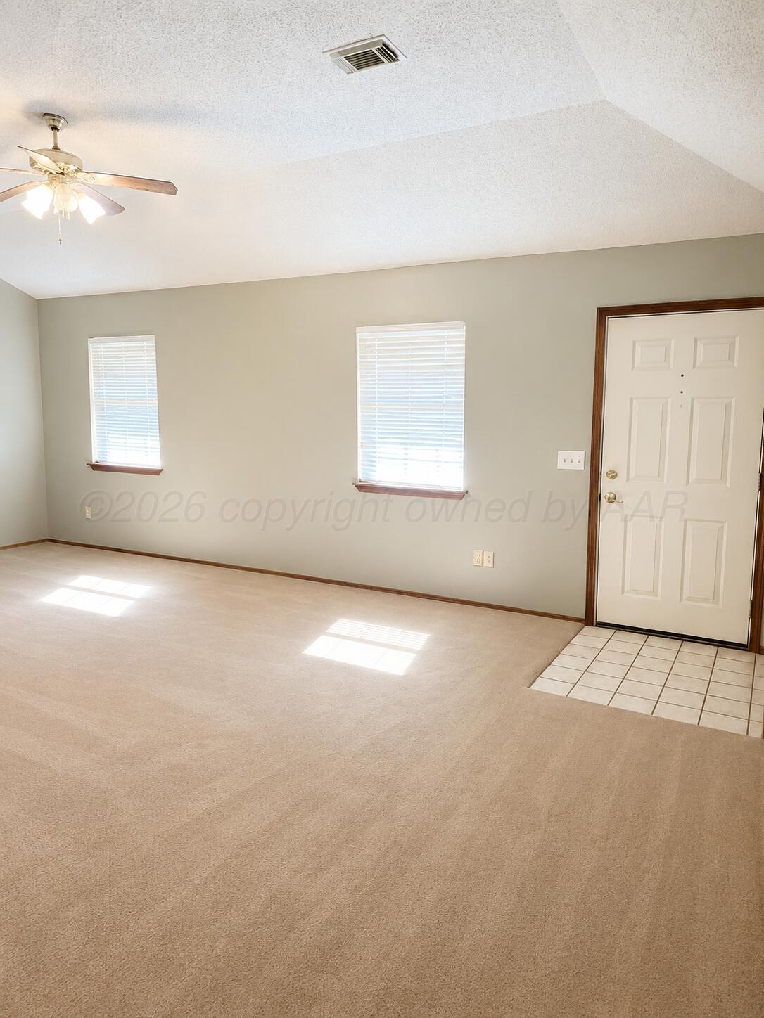 906 N Fairmont Street Property Photo 7