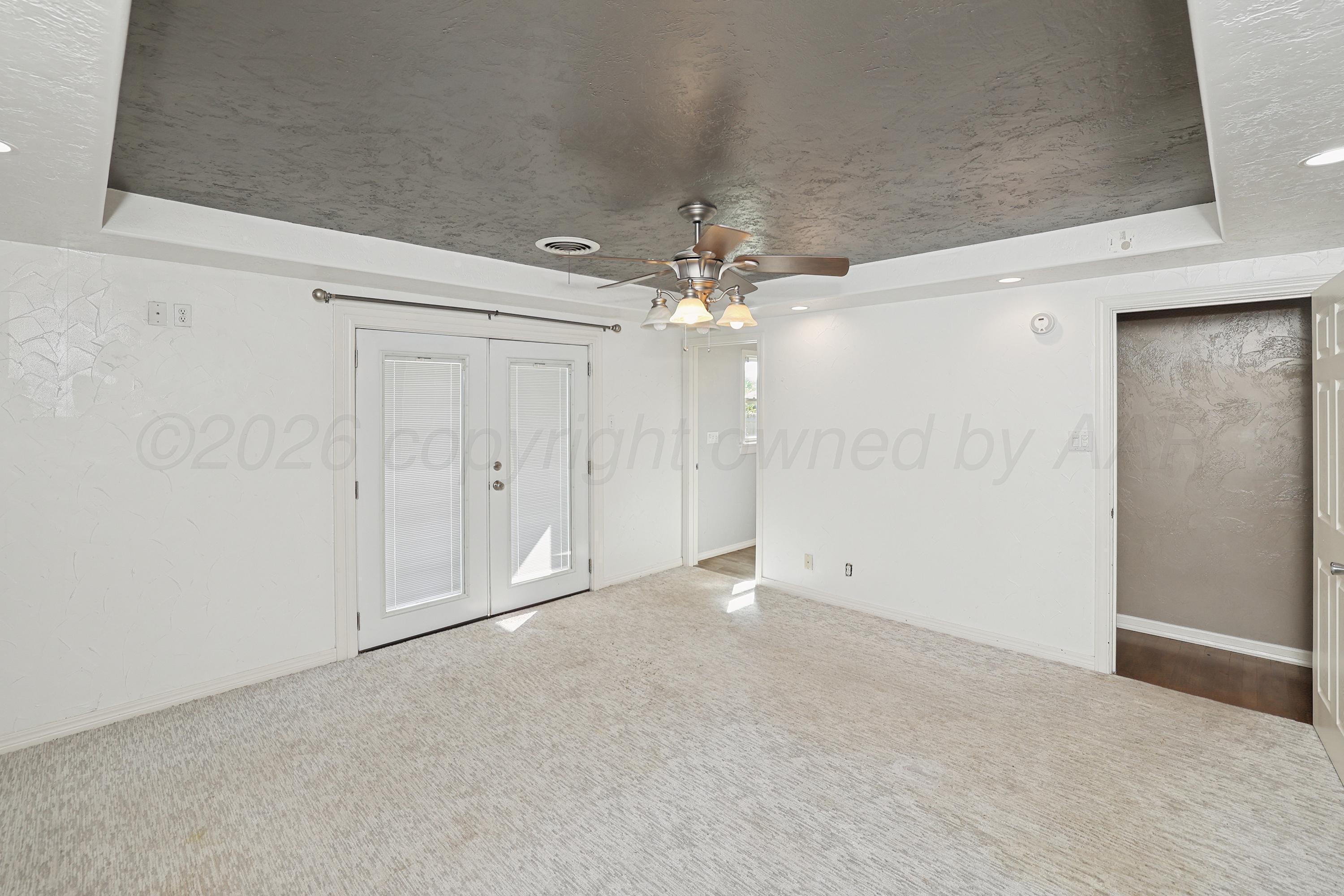 602 N Main Street Property Photo 11