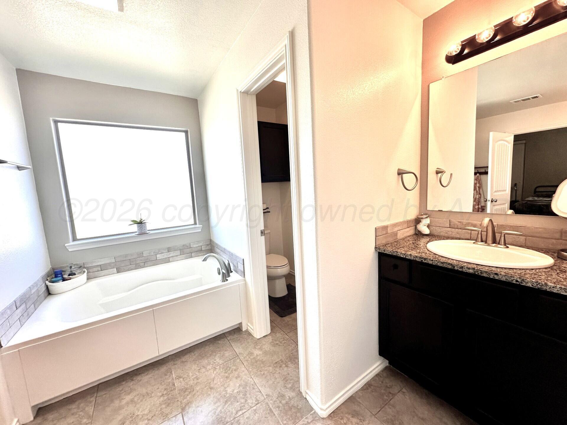 600 Lochridge Property Photo 12
