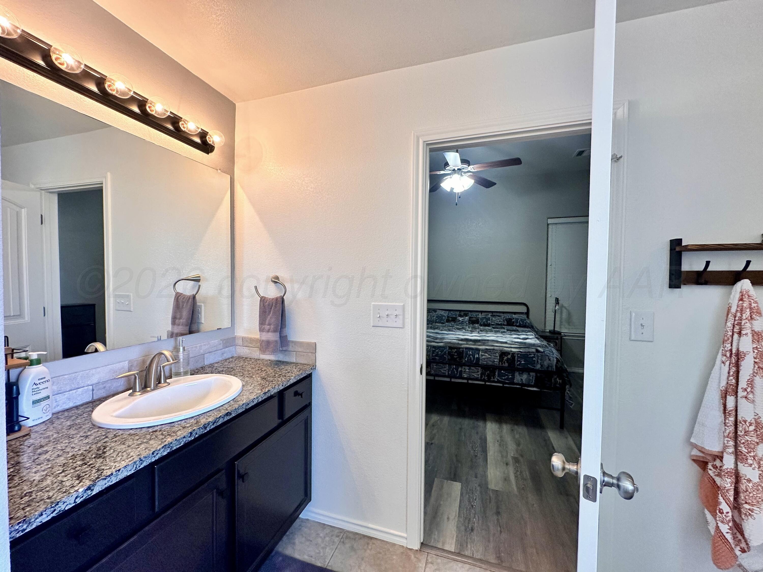 600 Lochridge Property Photo 16