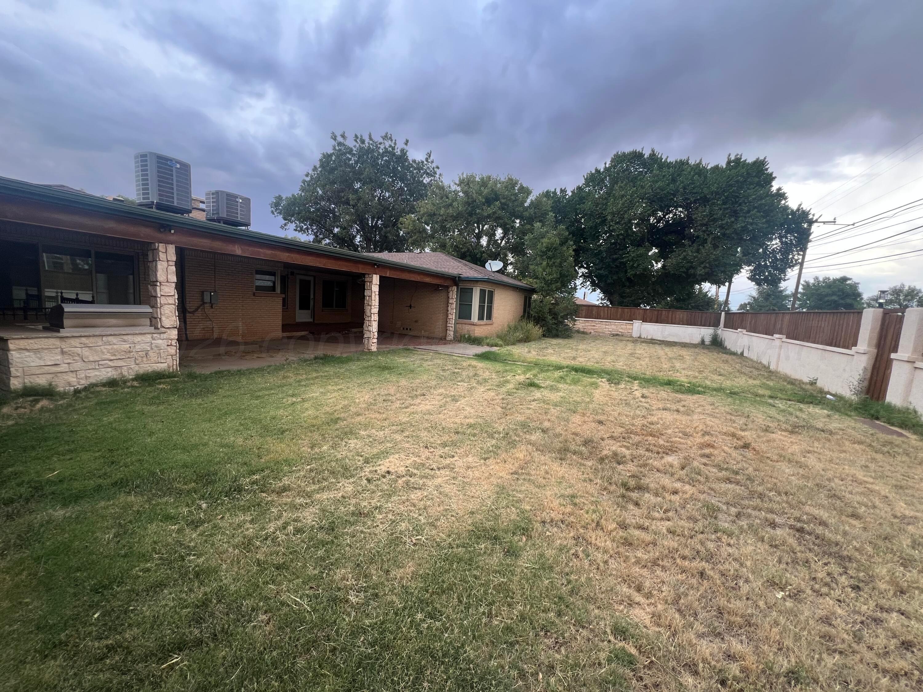 906 Euclid Avenue Property Photo 4