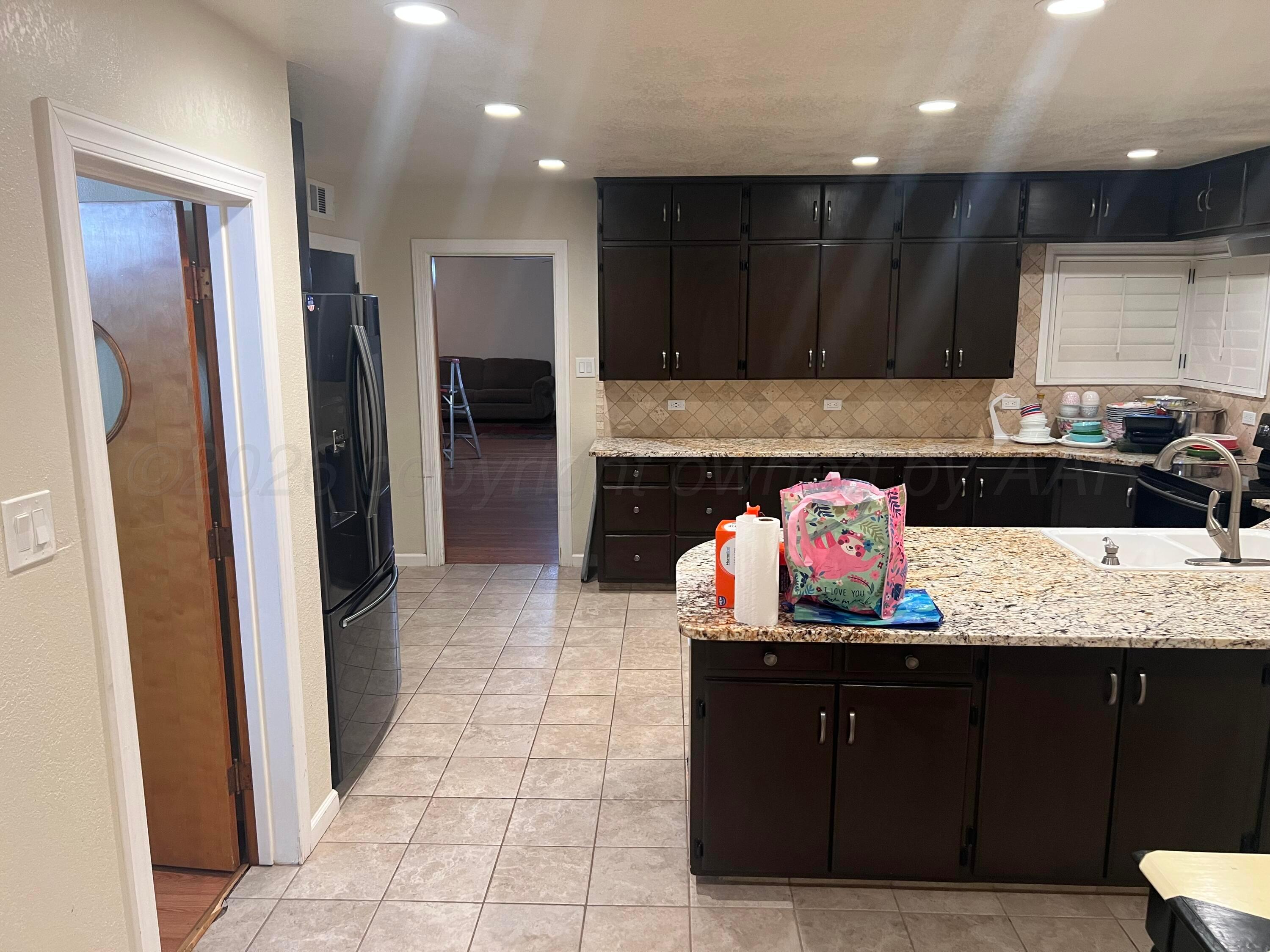 906 Euclid Avenue Property Photo 8