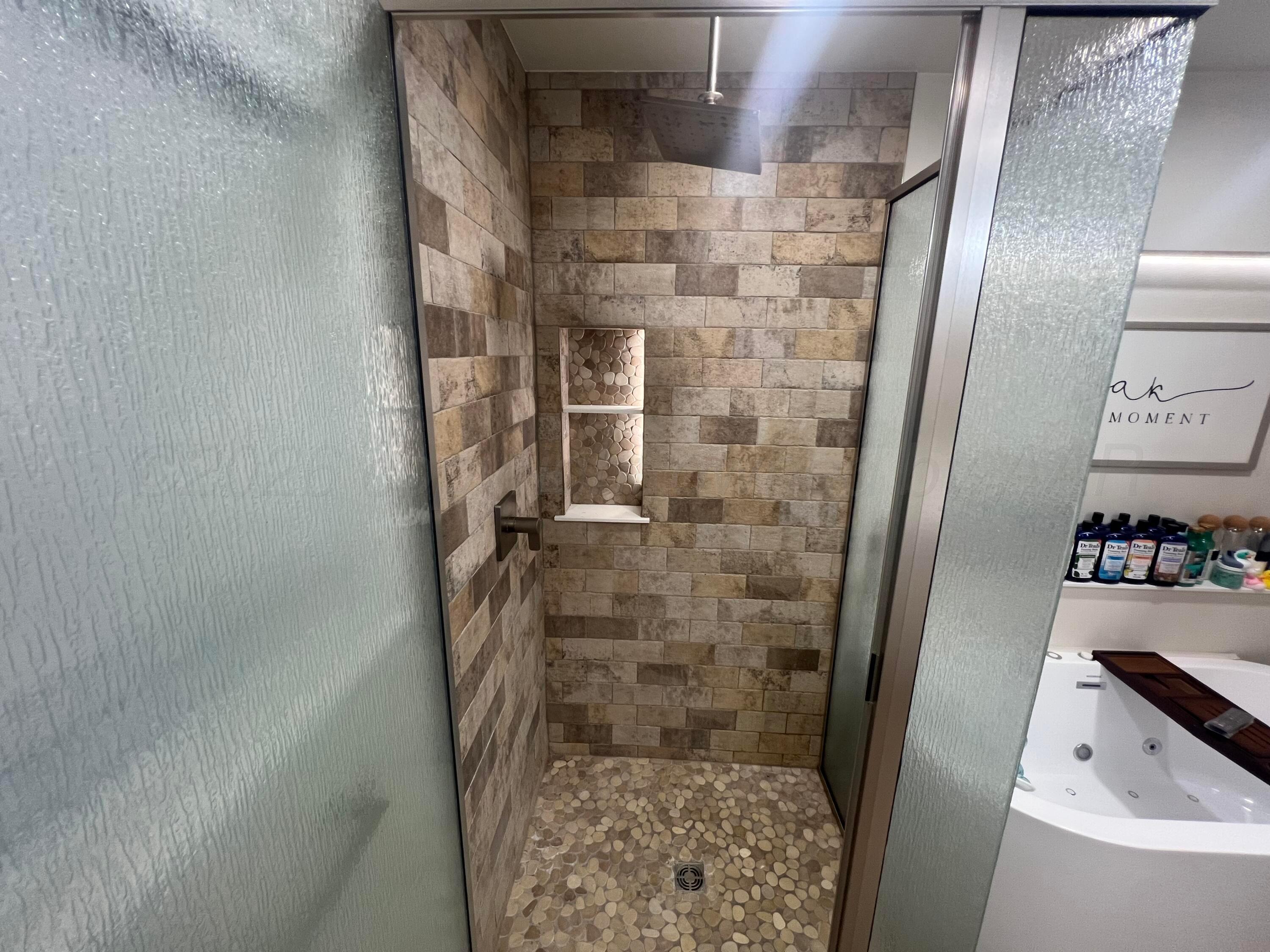906 Euclid Avenue Property Photo 22