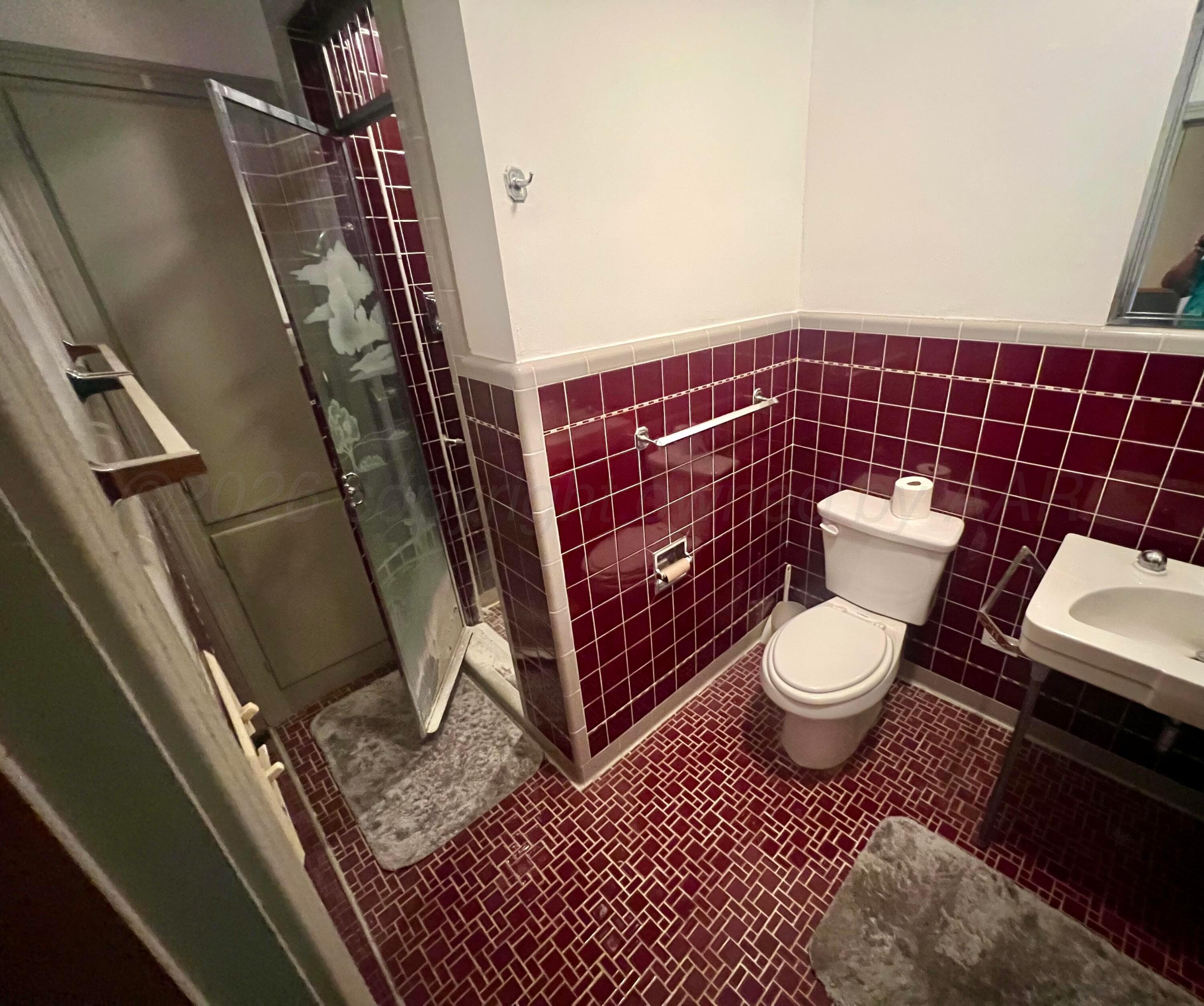 906 Euclid Avenue Property Photo 36