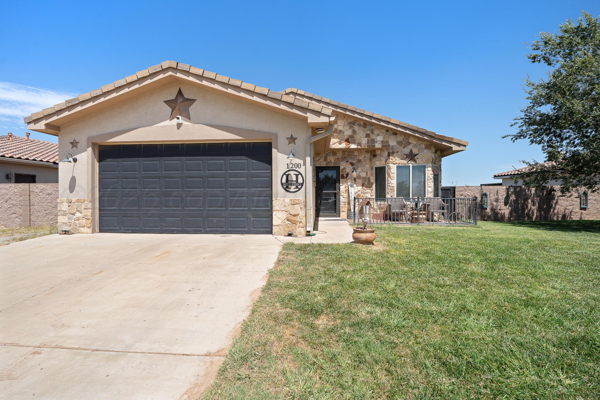 1200 Cabernet Way Property Photo 1
