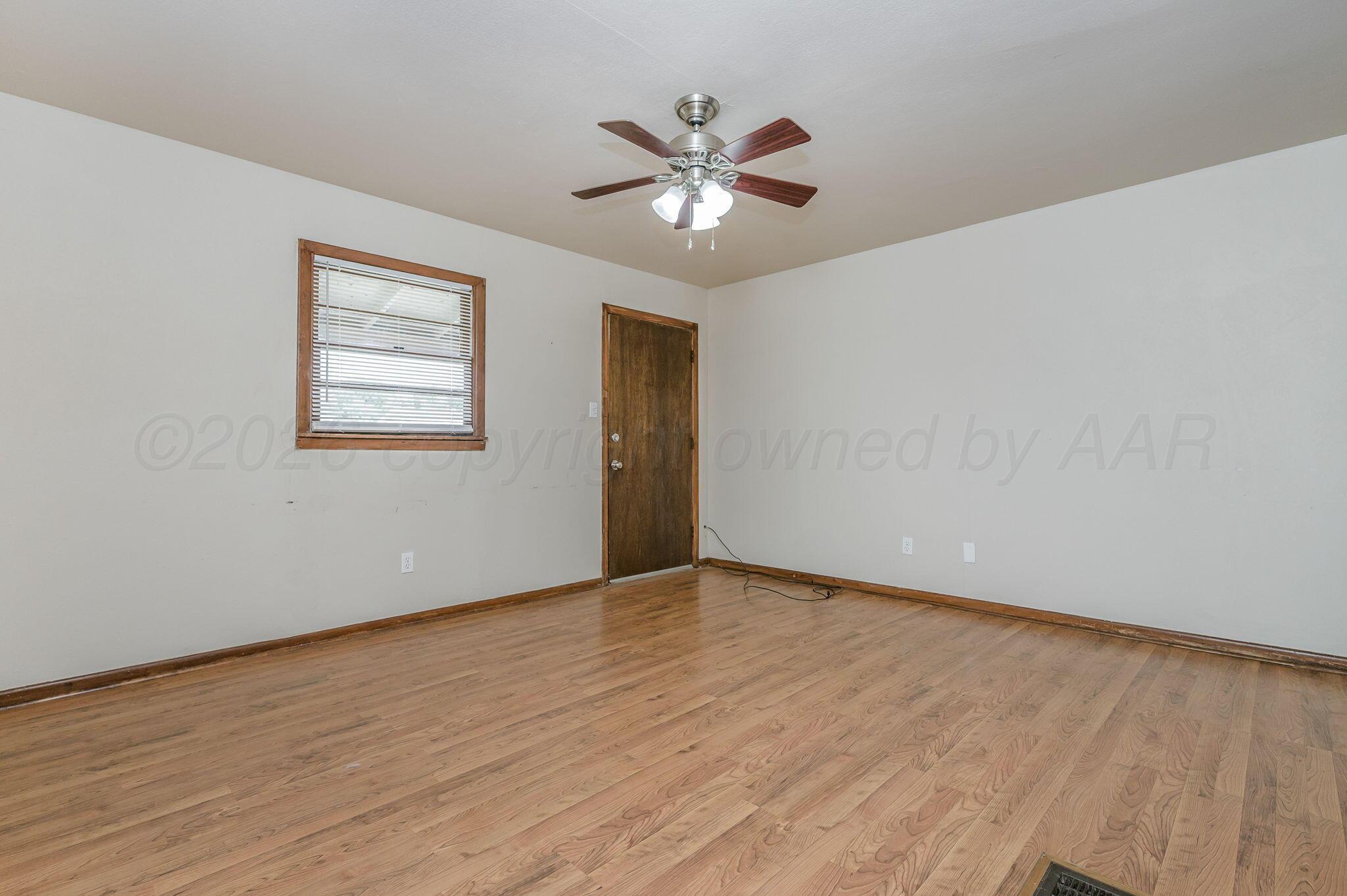 609 16th #1 Street Property Photo 5