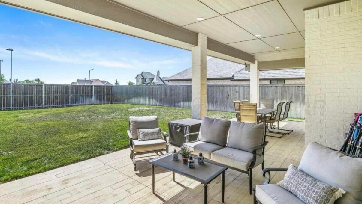 9405 Stonecrest Drive Property Photo 15