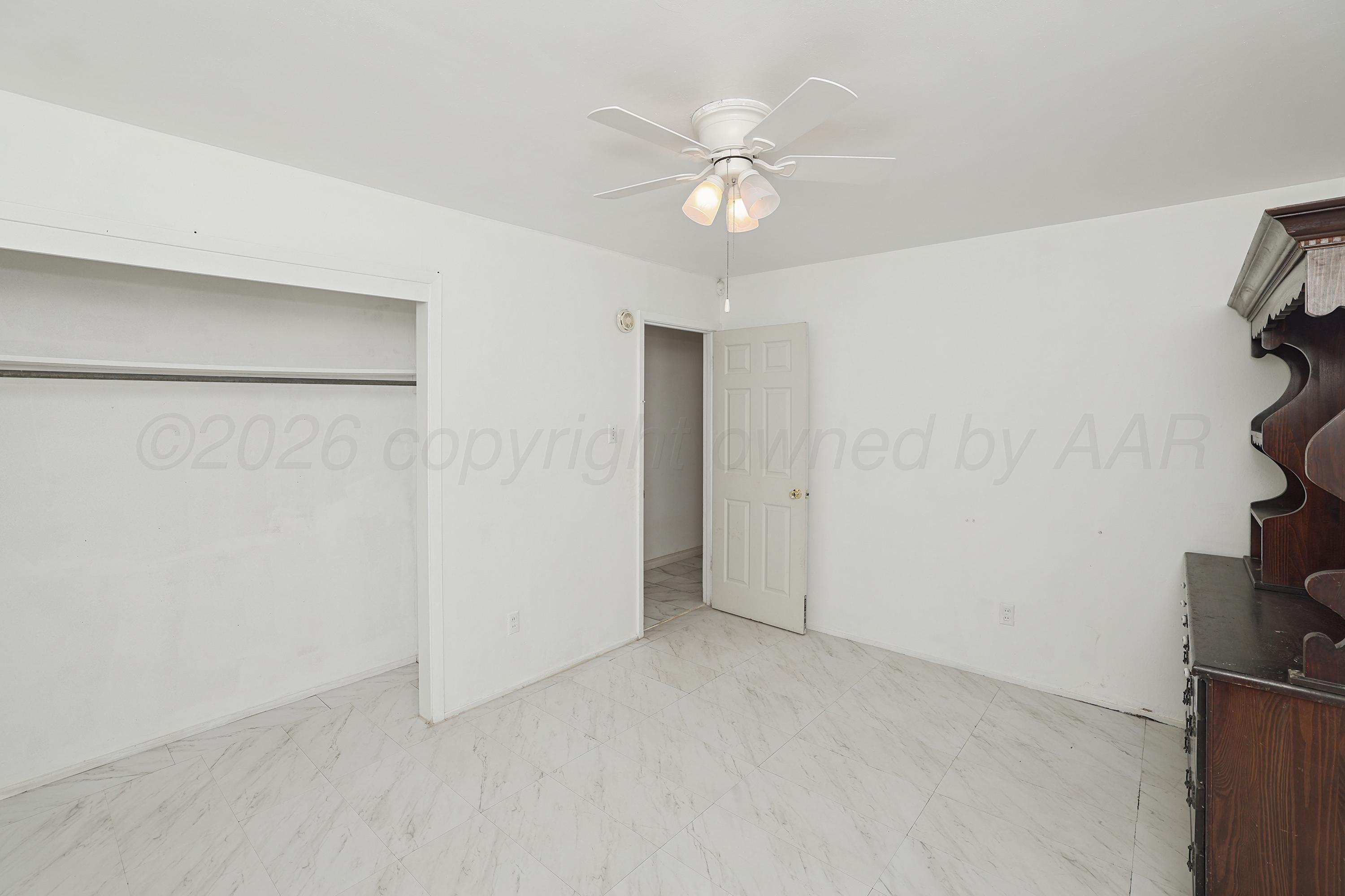 1252 Iris Street Property Photo 12